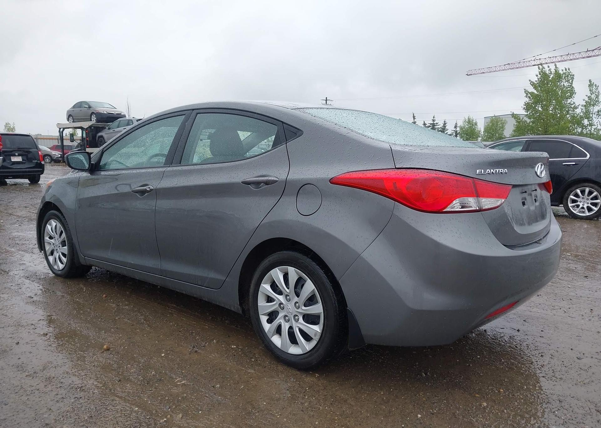 2011 HYUNDAI ELANTRA GL