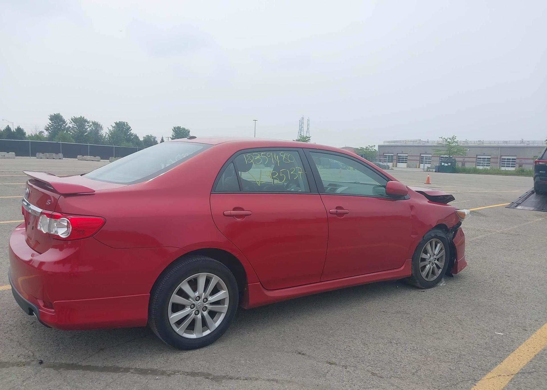 2013 TOYOTA COROLLA S
