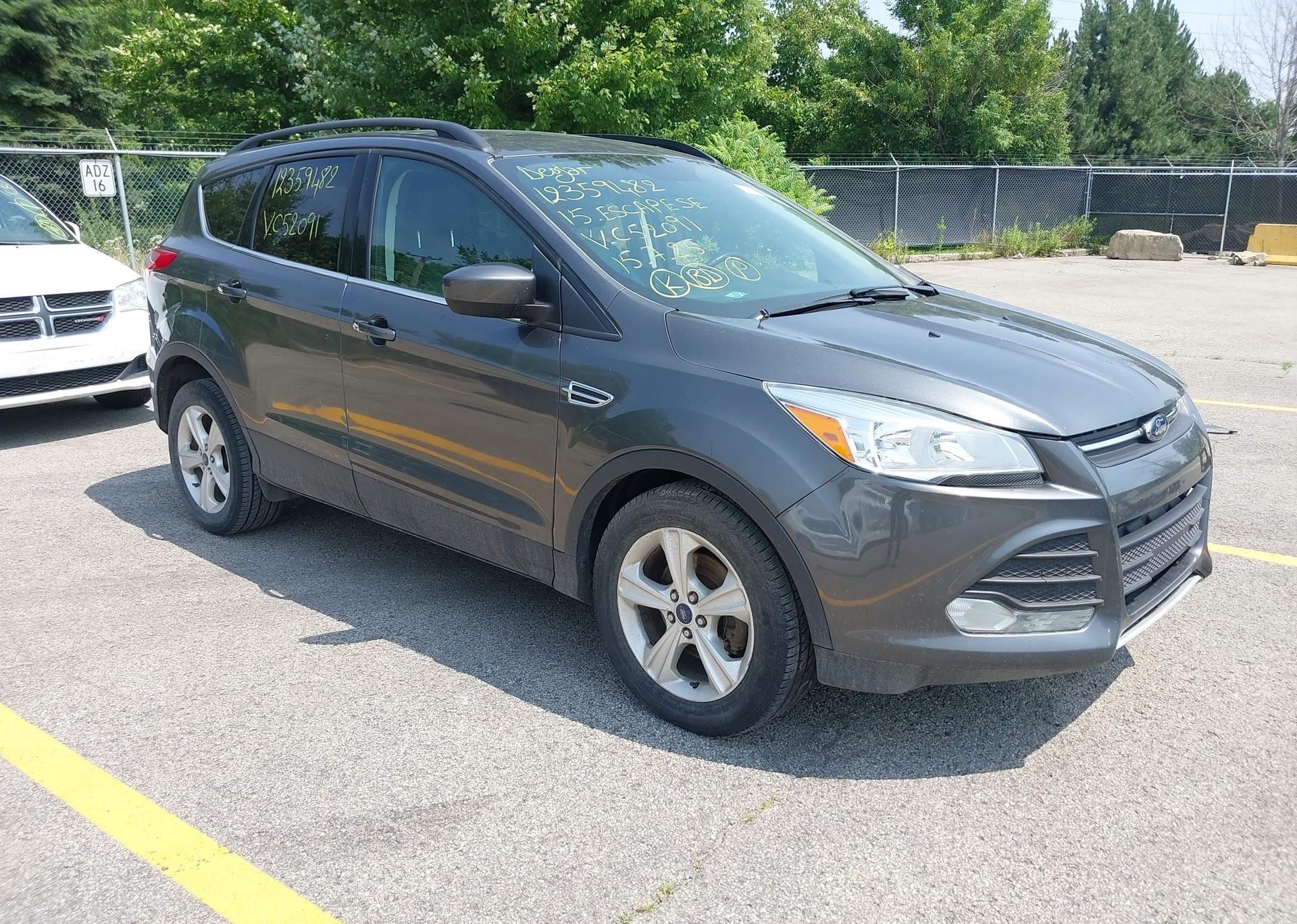 2015 FORD ESCAPE SE