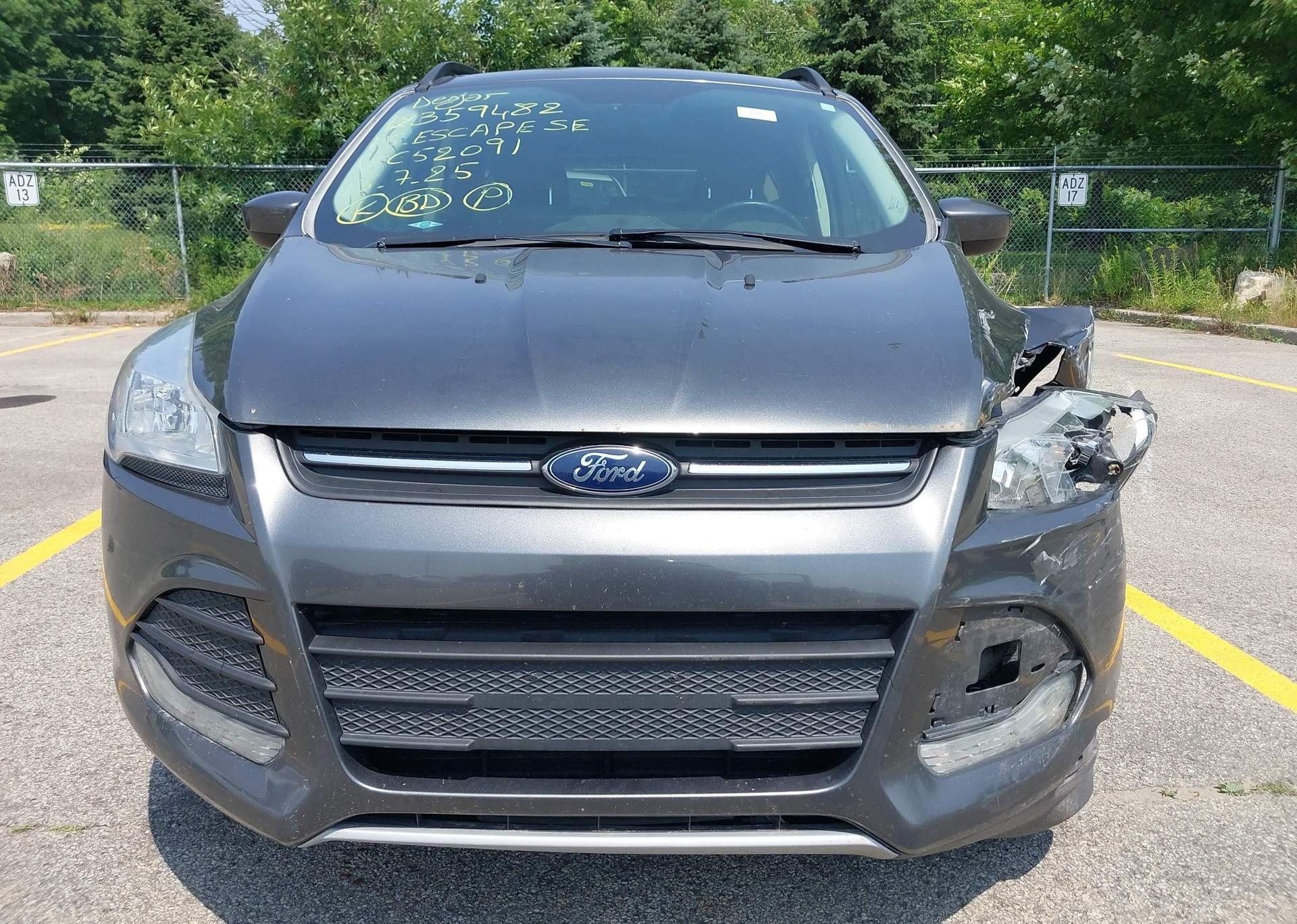 2015 FORD ESCAPE SE
