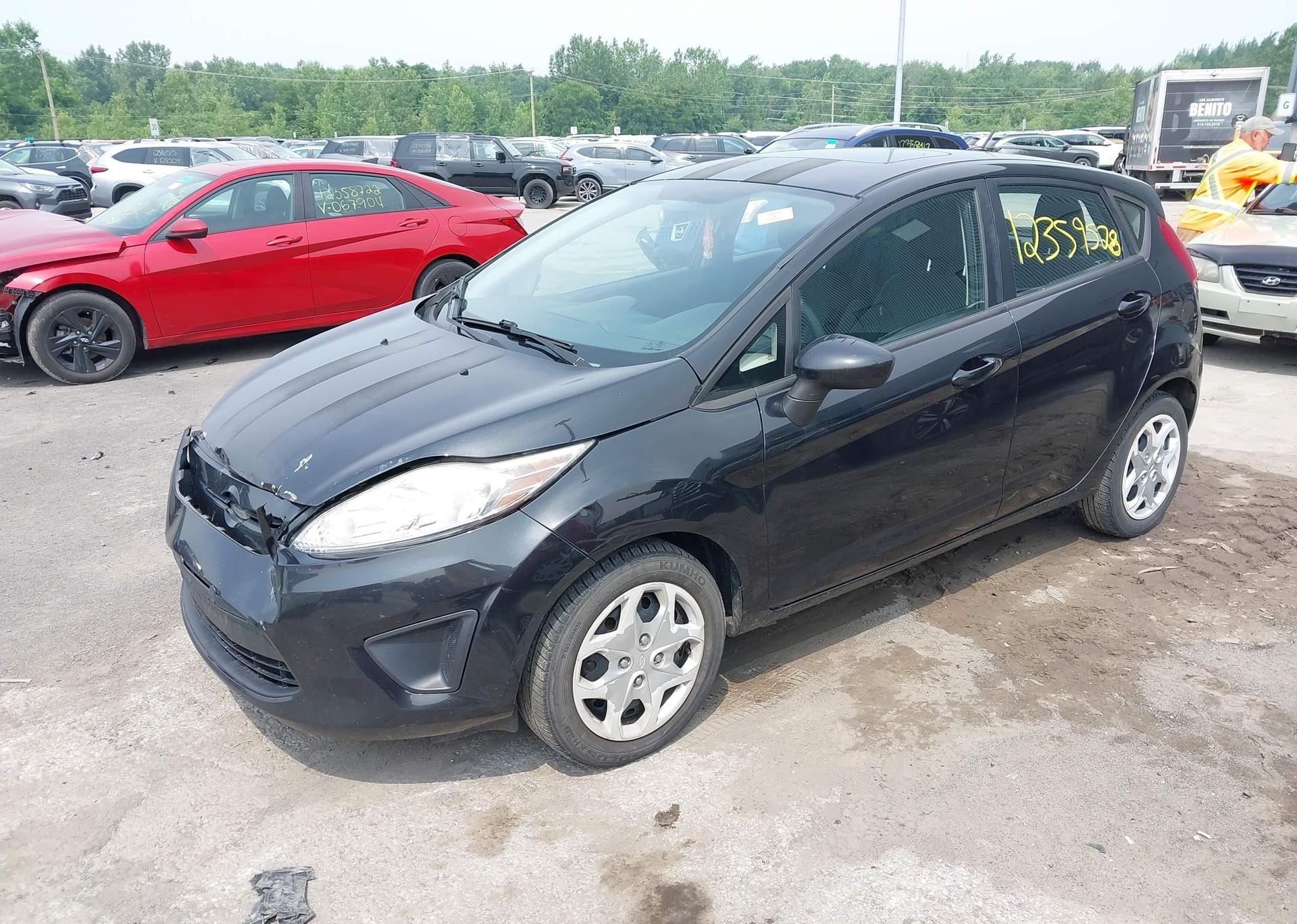2013 FORD FIESTA SE