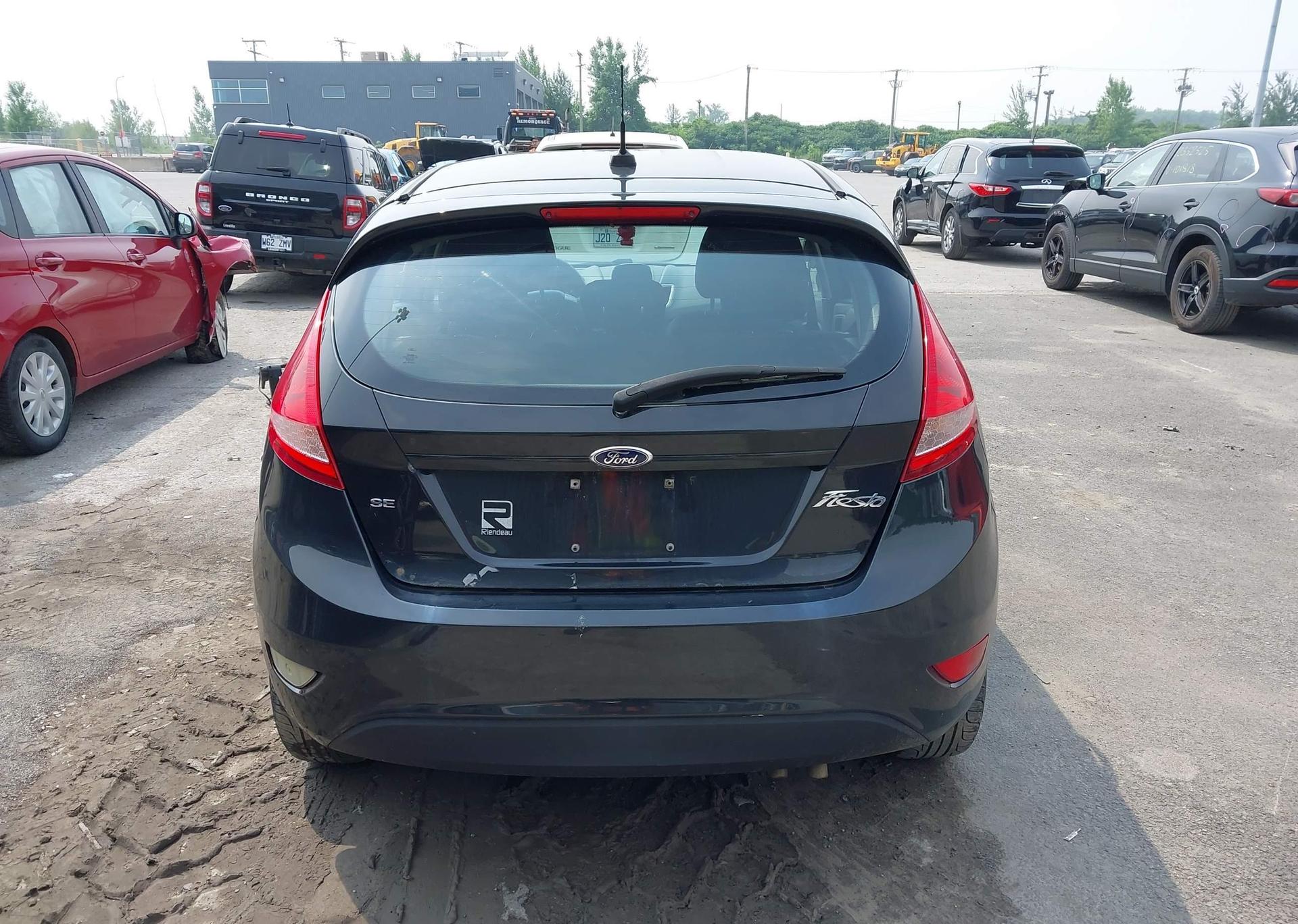 2013 FORD FIESTA SE