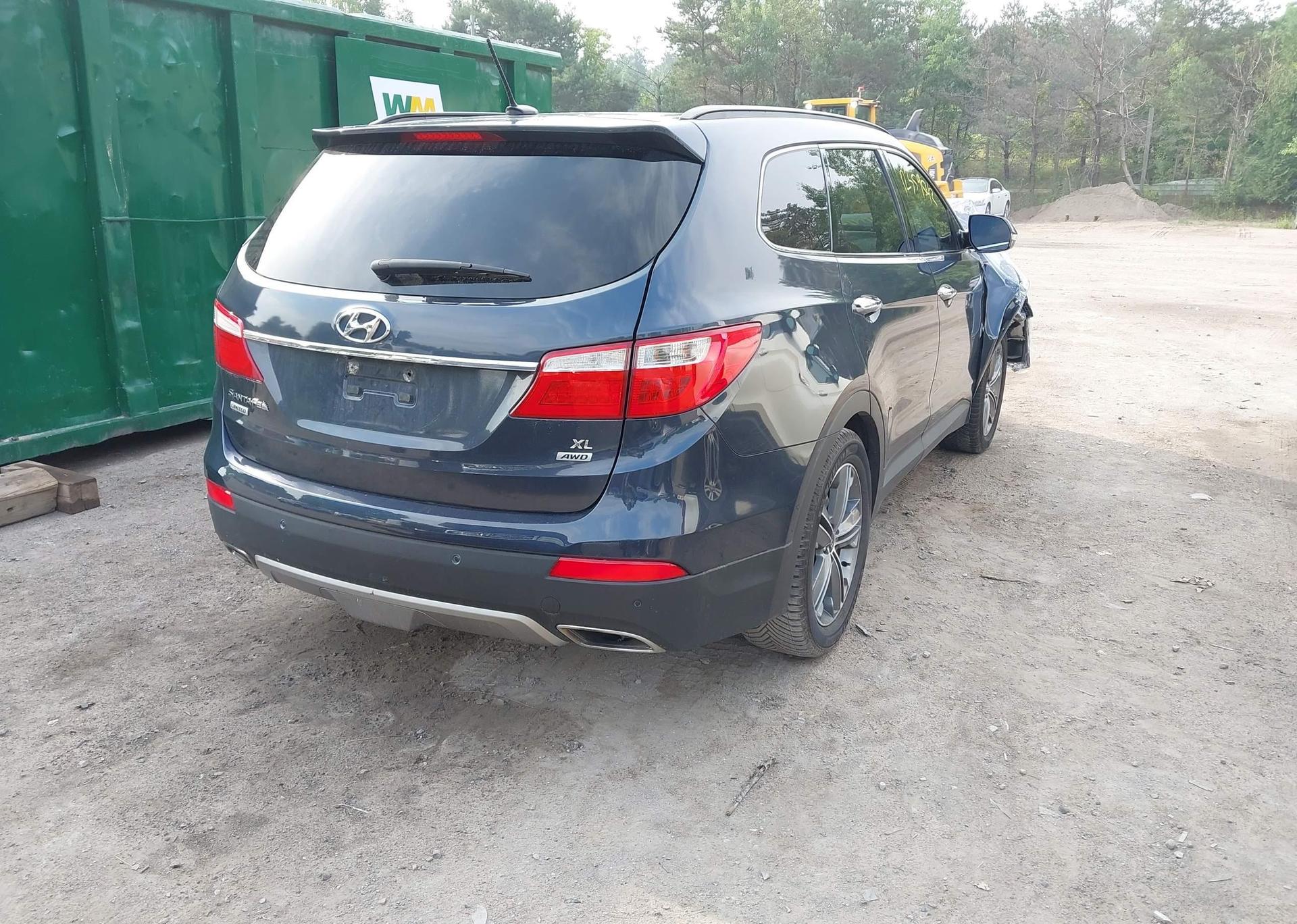 2016 HYUNDAI SANTA FE SE