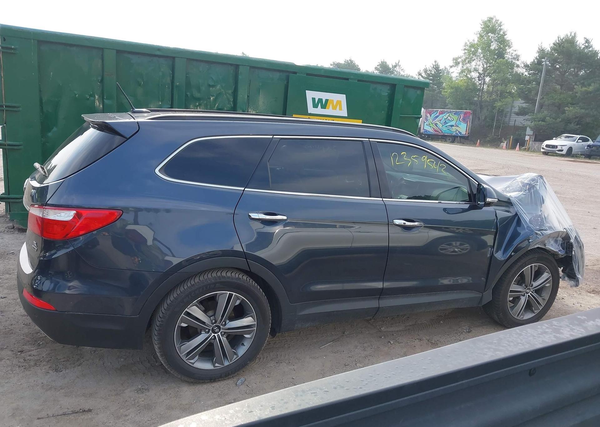 2016 HYUNDAI SANTA FE SE