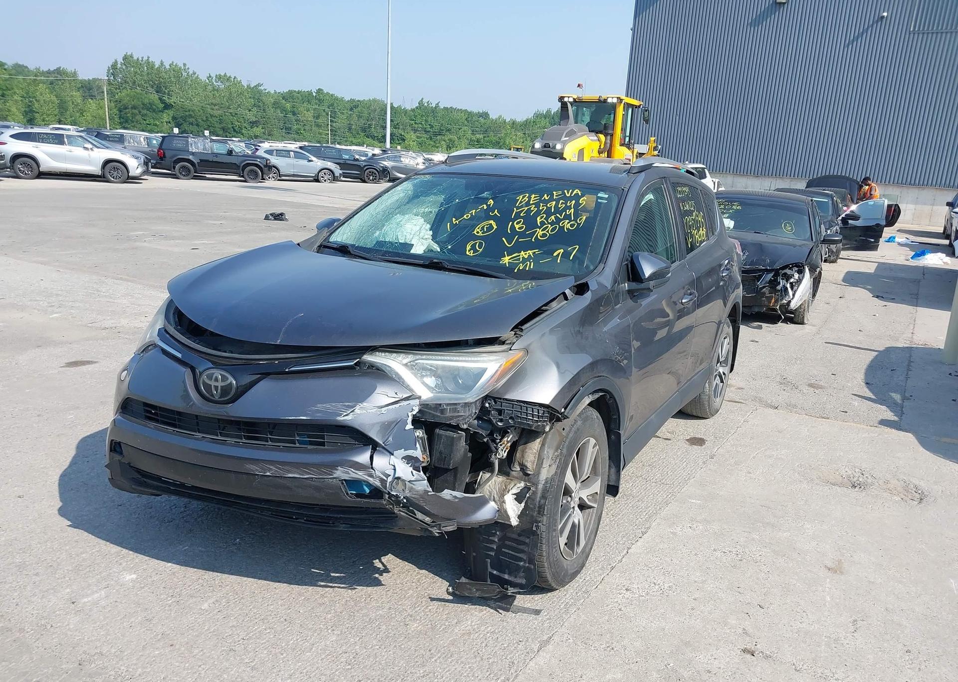 2018 TOYOTA RAV4 LE