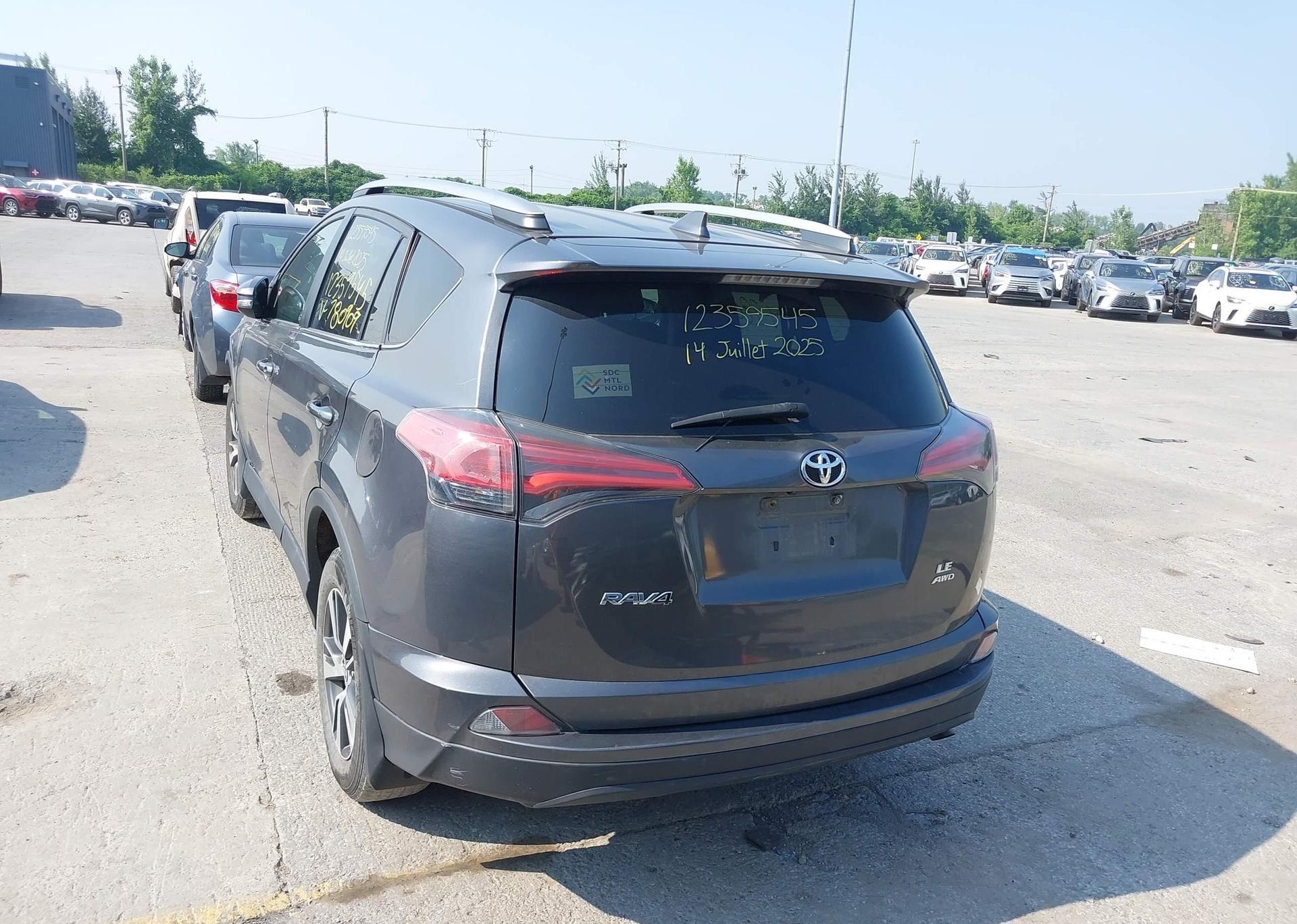 2018 TOYOTA RAV4 LE
