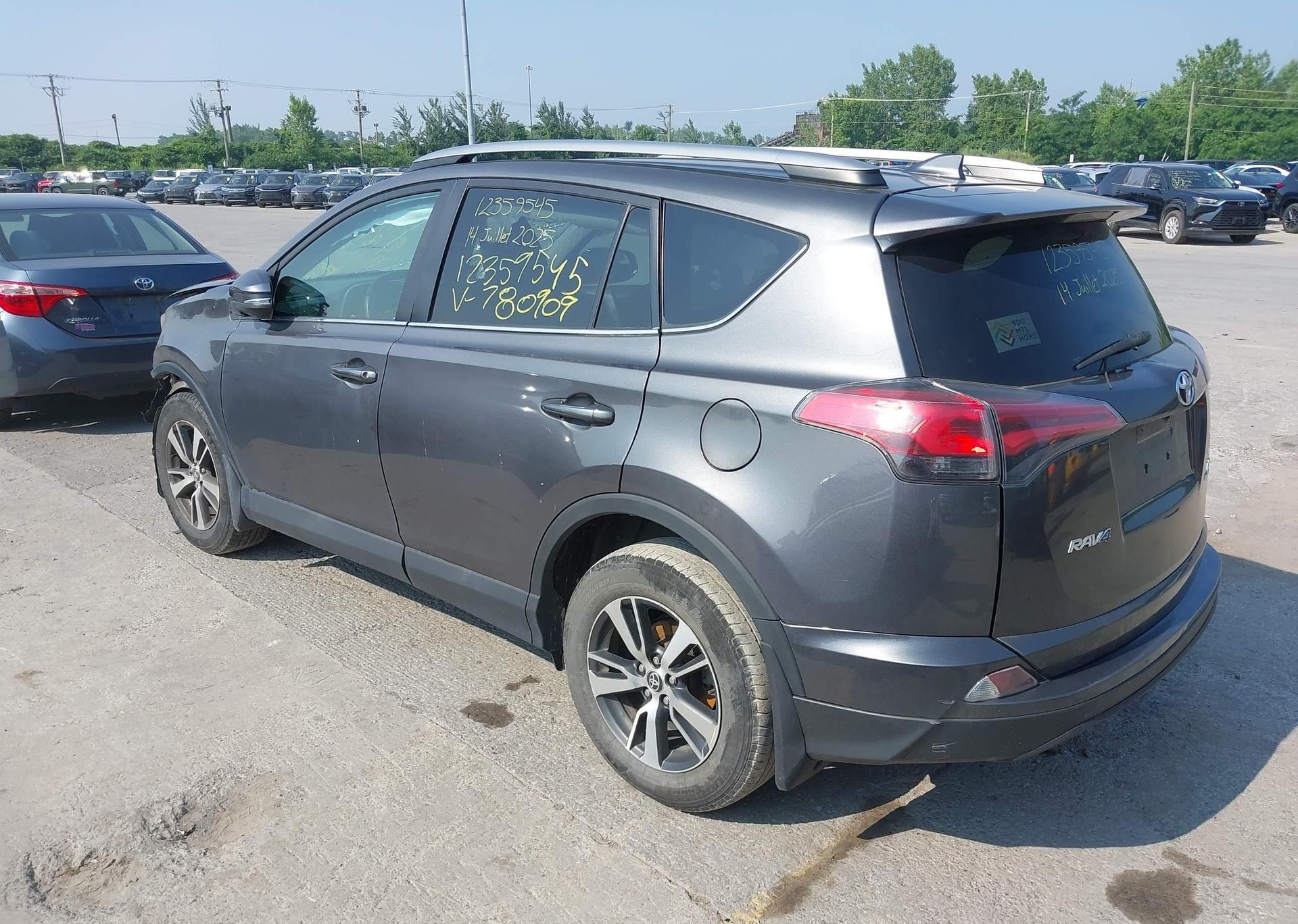 2018 TOYOTA RAV4 LE