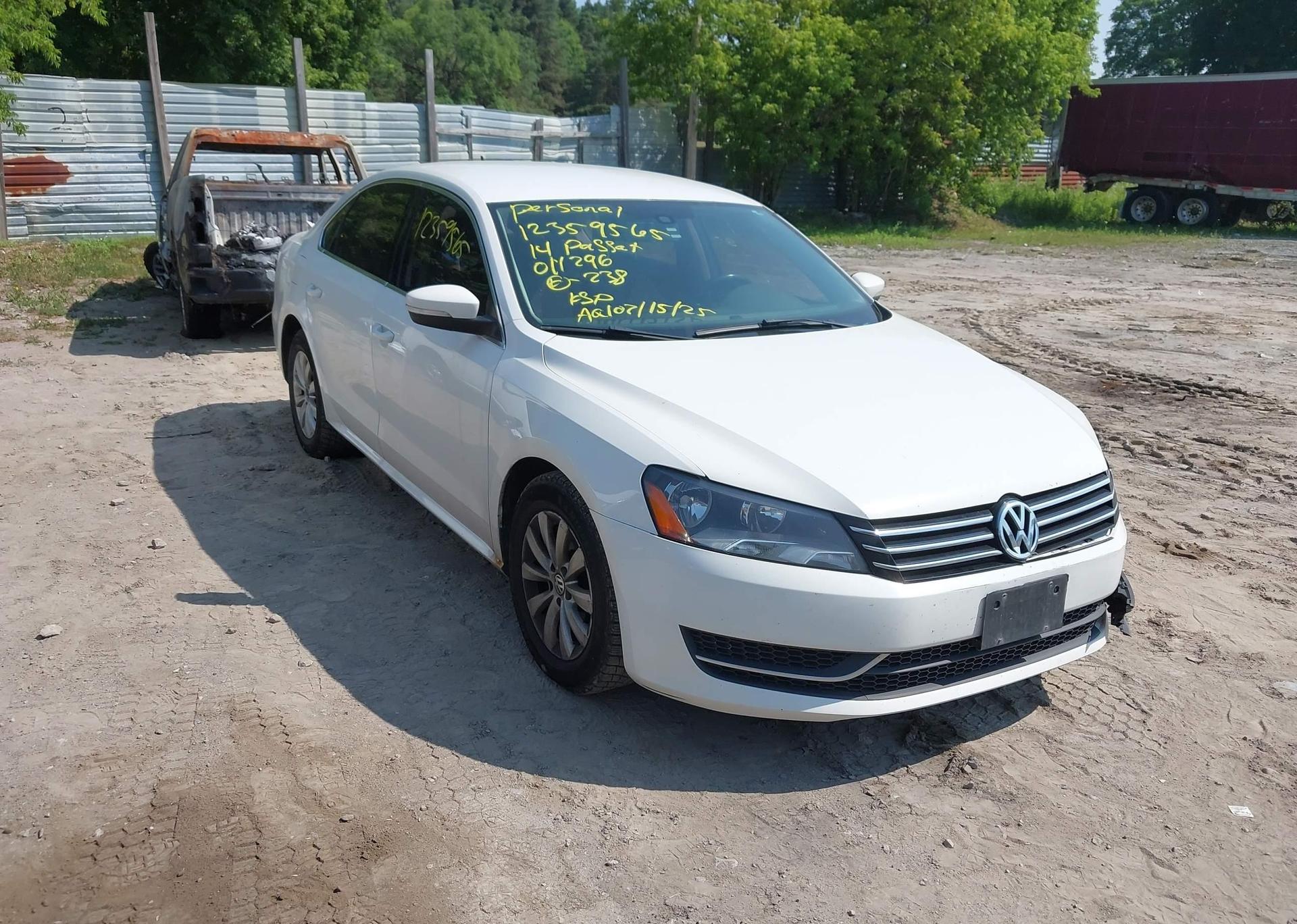 2014 VOLKSWAGEN PASSAT 2.5L TRENDLINE