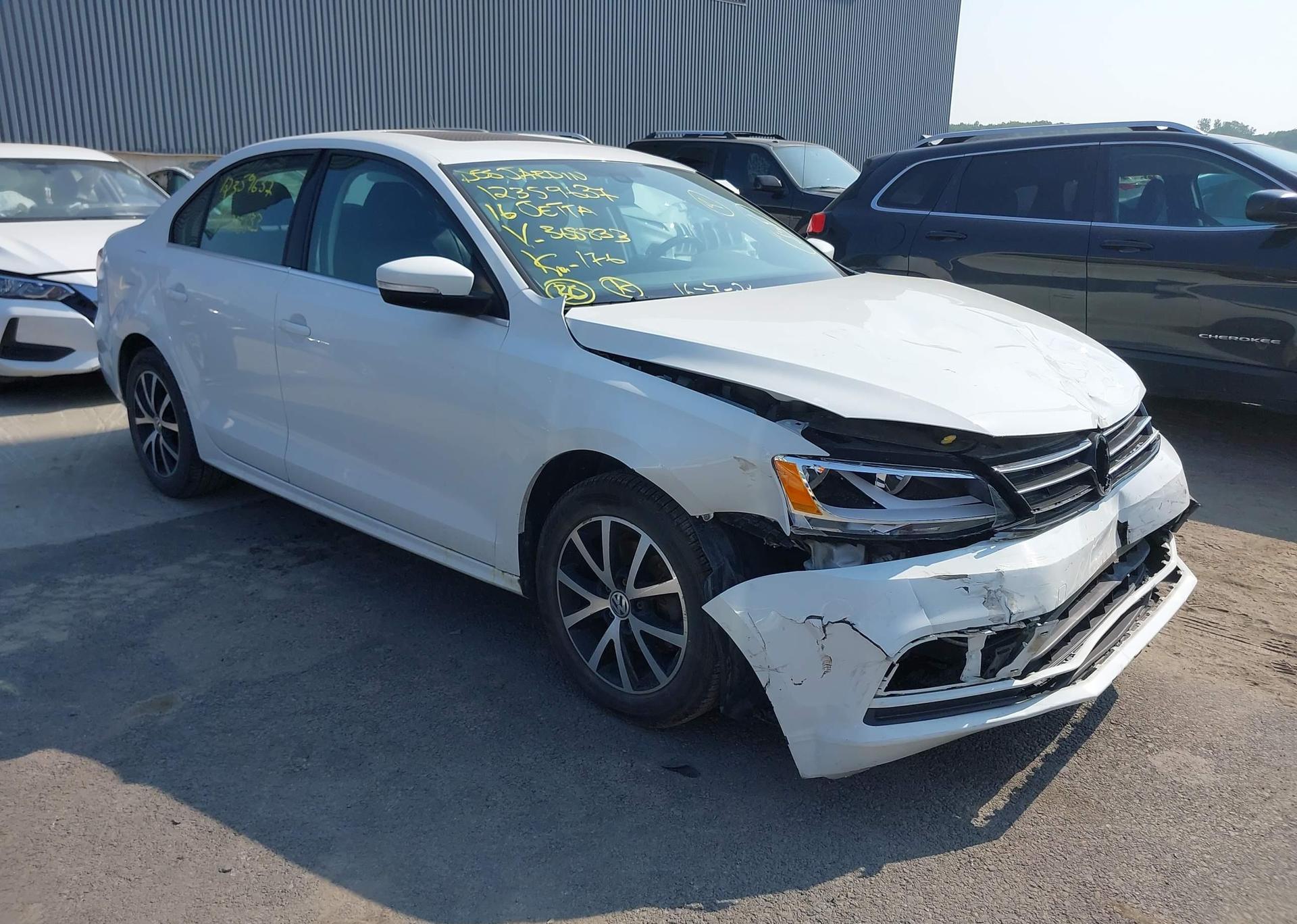 2016 VOLKSWAGEN JETTA SE