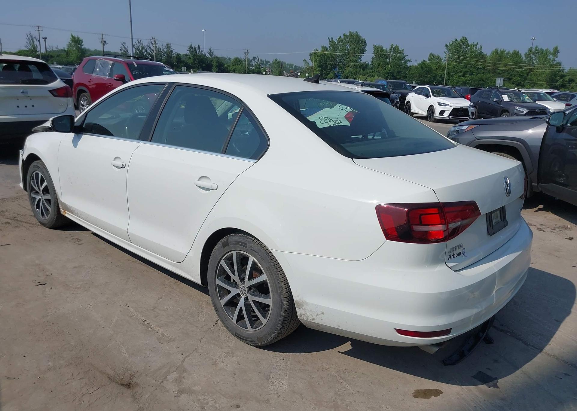 2016 VOLKSWAGEN JETTA SE