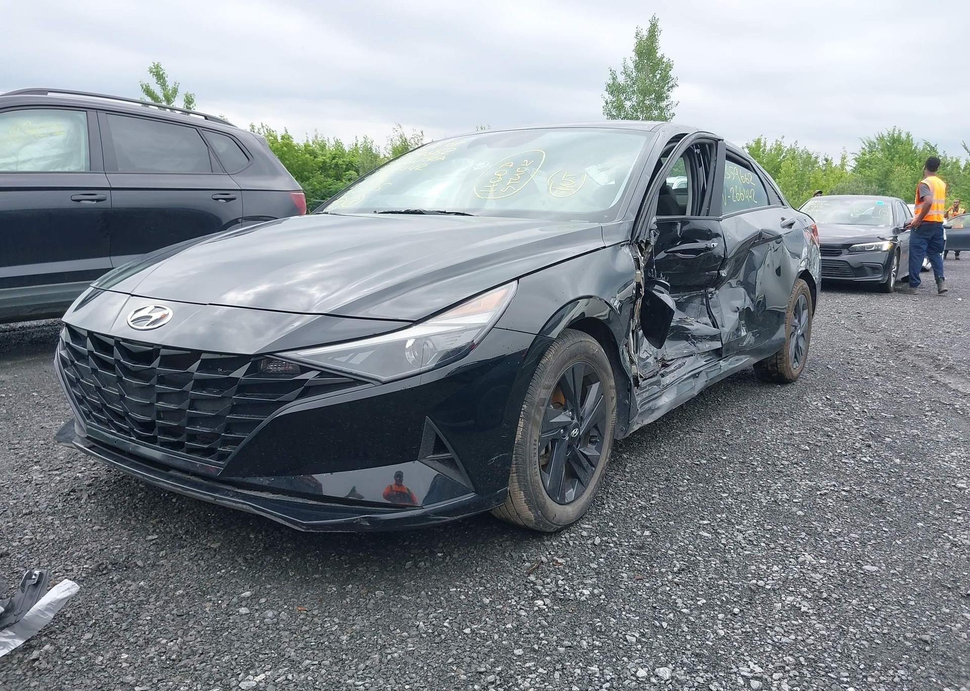 2022 HYUNDAI ELANTRA