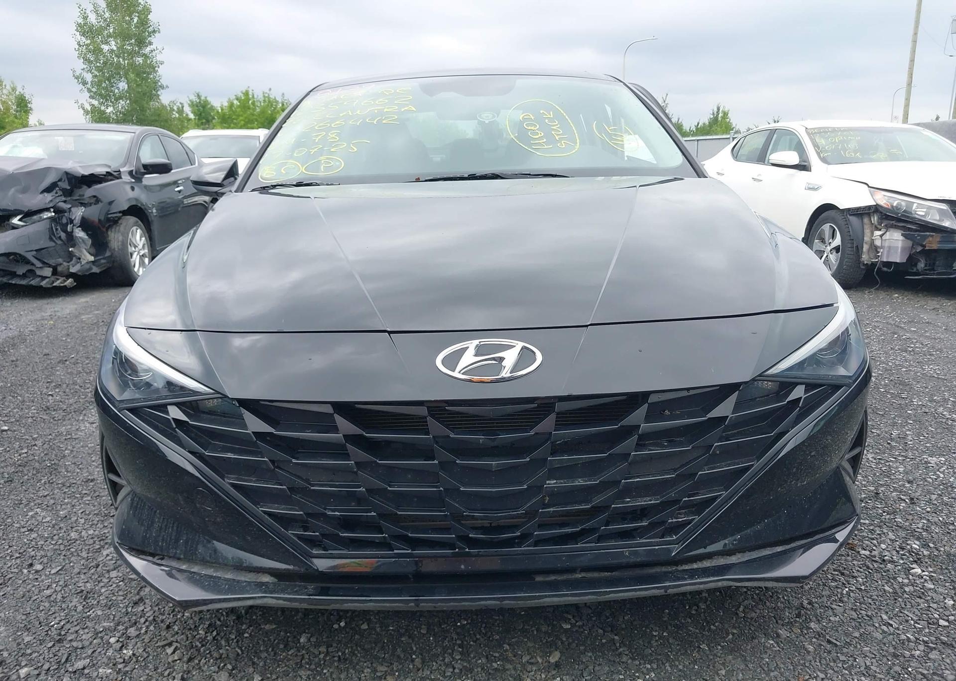 2022 HYUNDAI ELANTRA