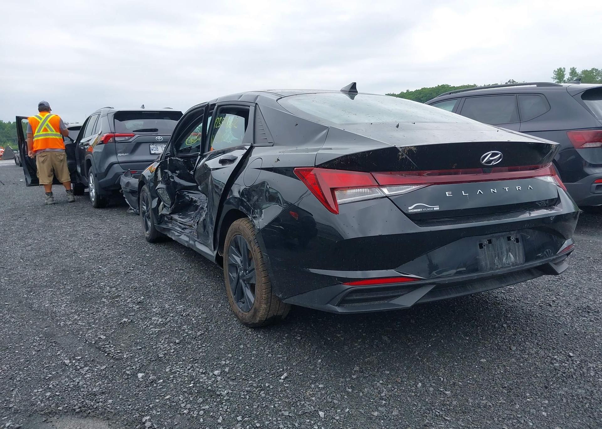 2022 HYUNDAI ELANTRA