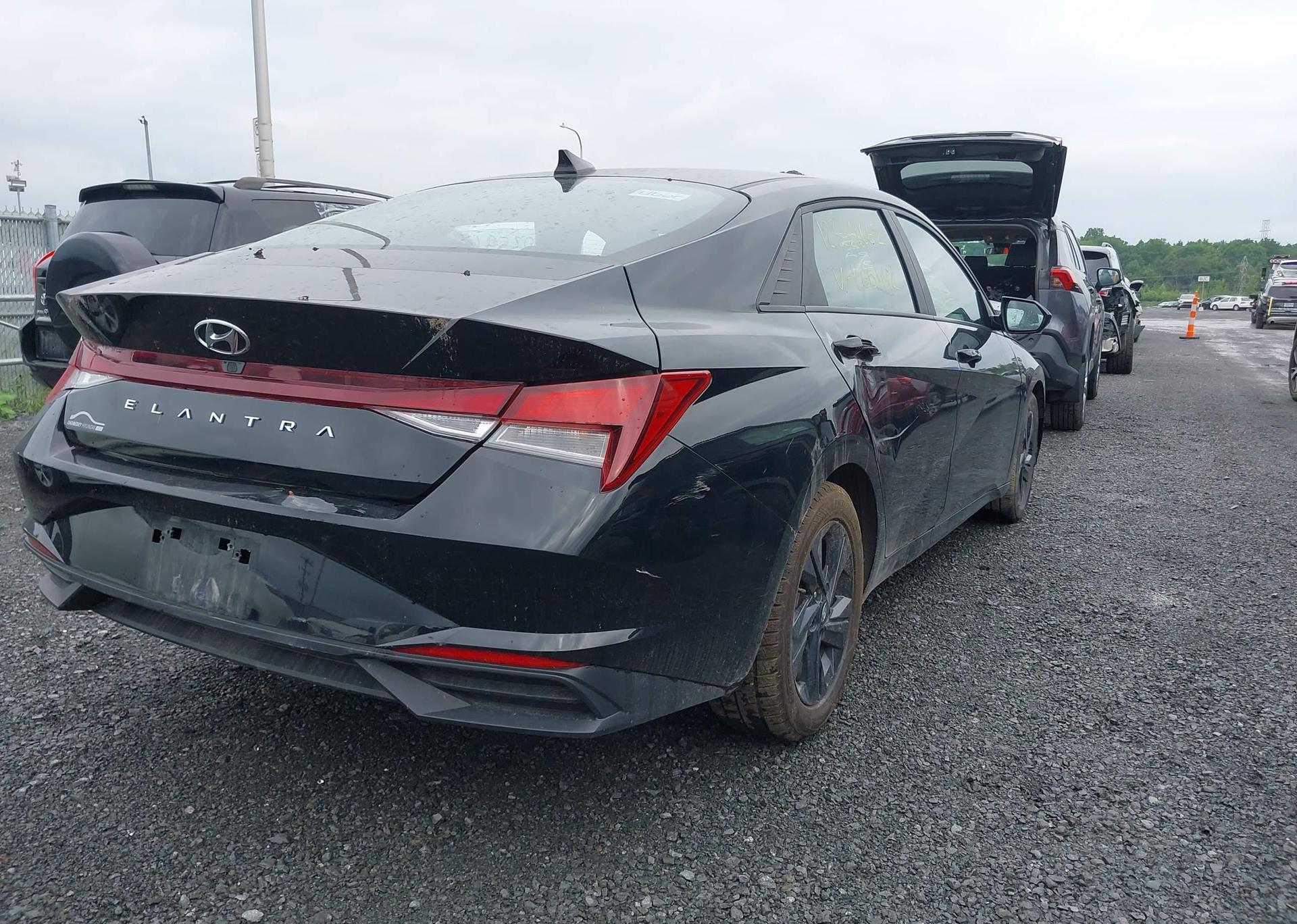 2022 HYUNDAI ELANTRA