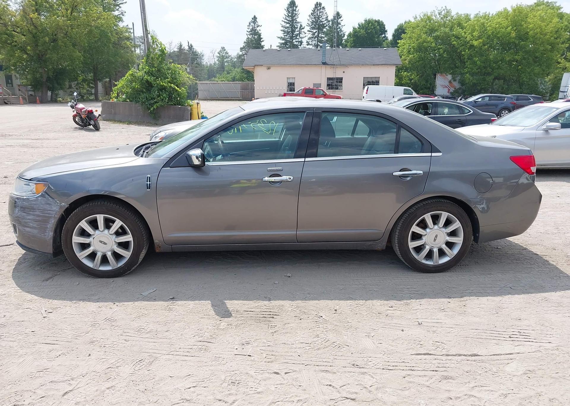 2010 LINCOLN MKZ
