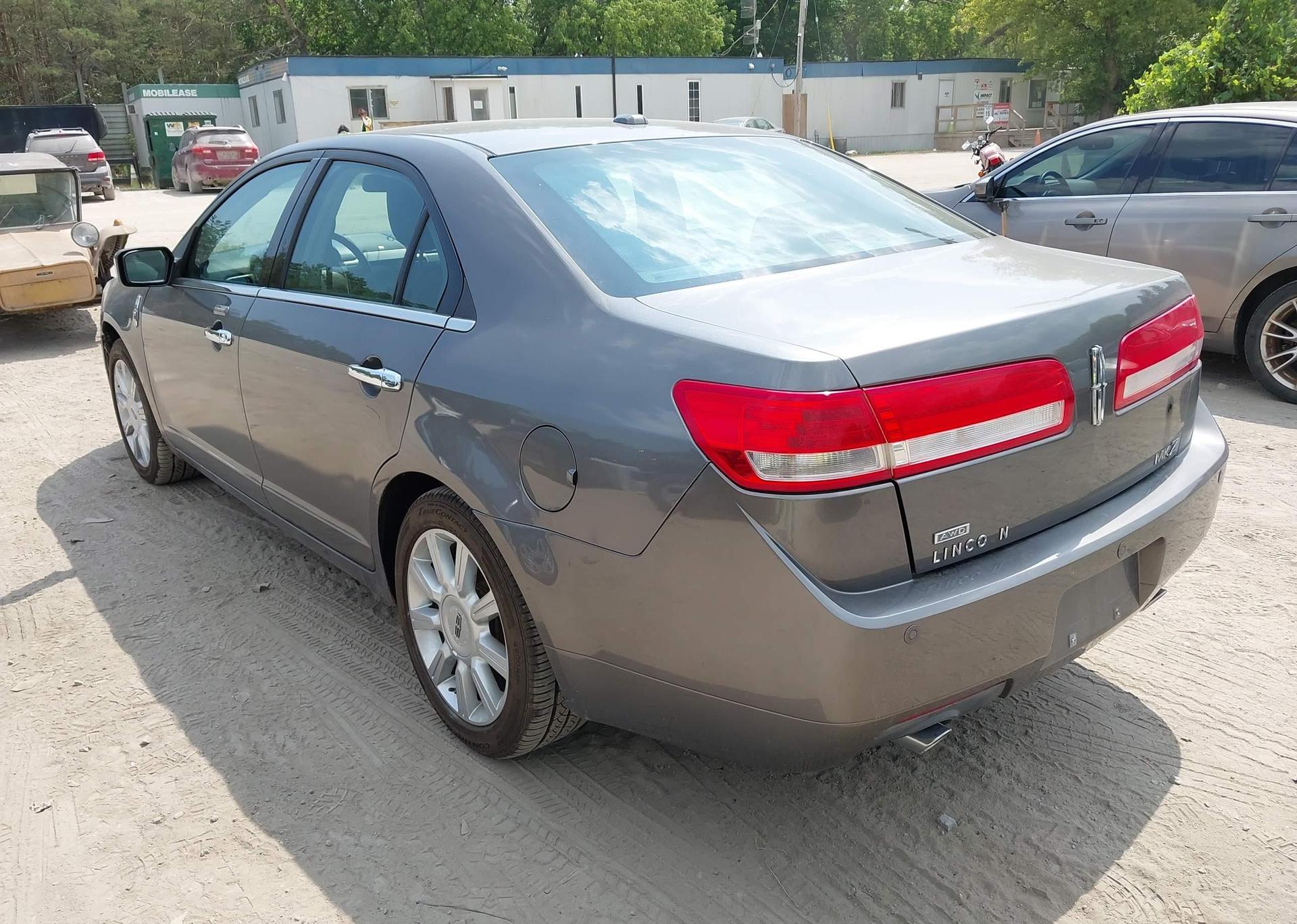 2010 LINCOLN MKZ