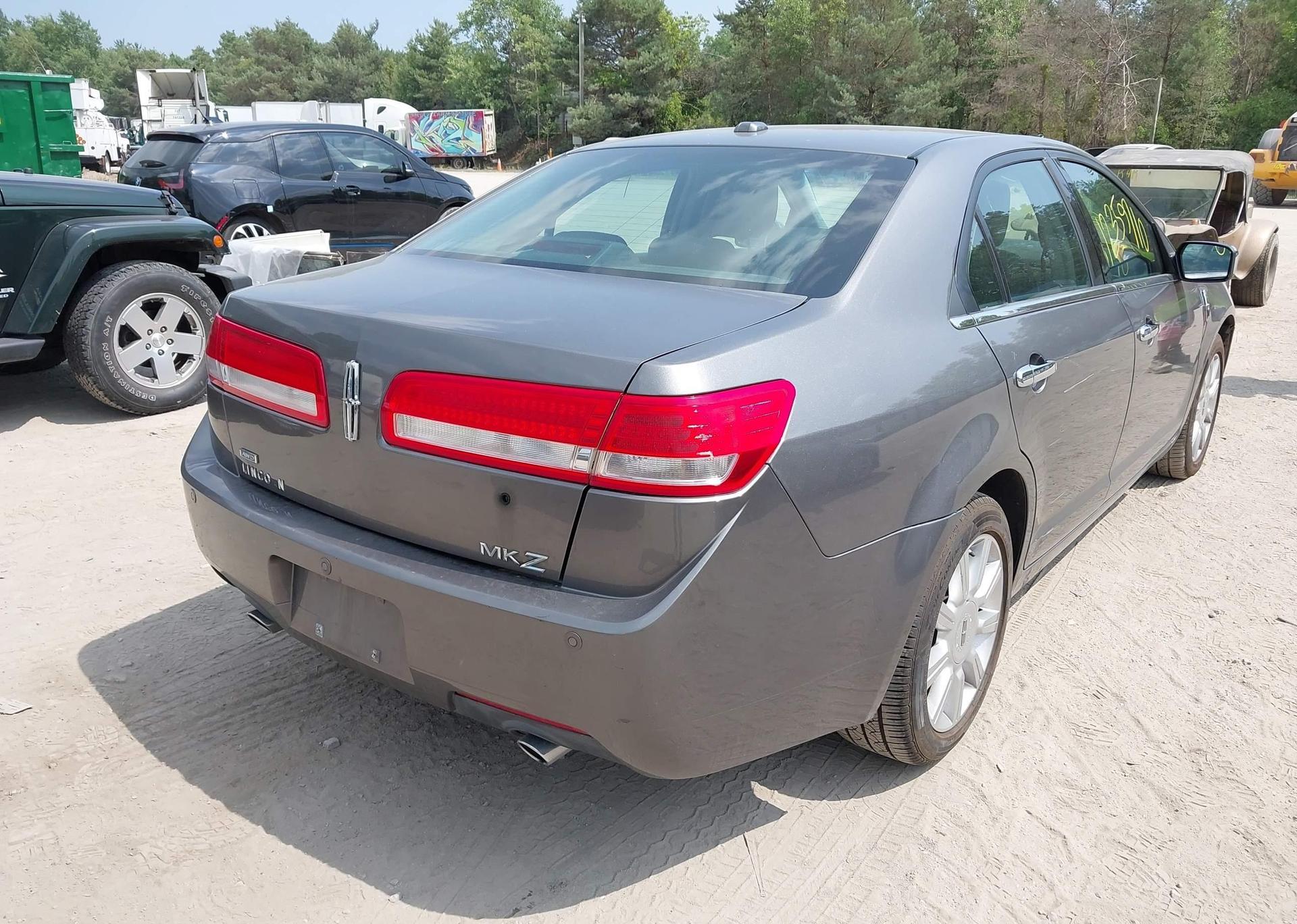 2010 LINCOLN MKZ