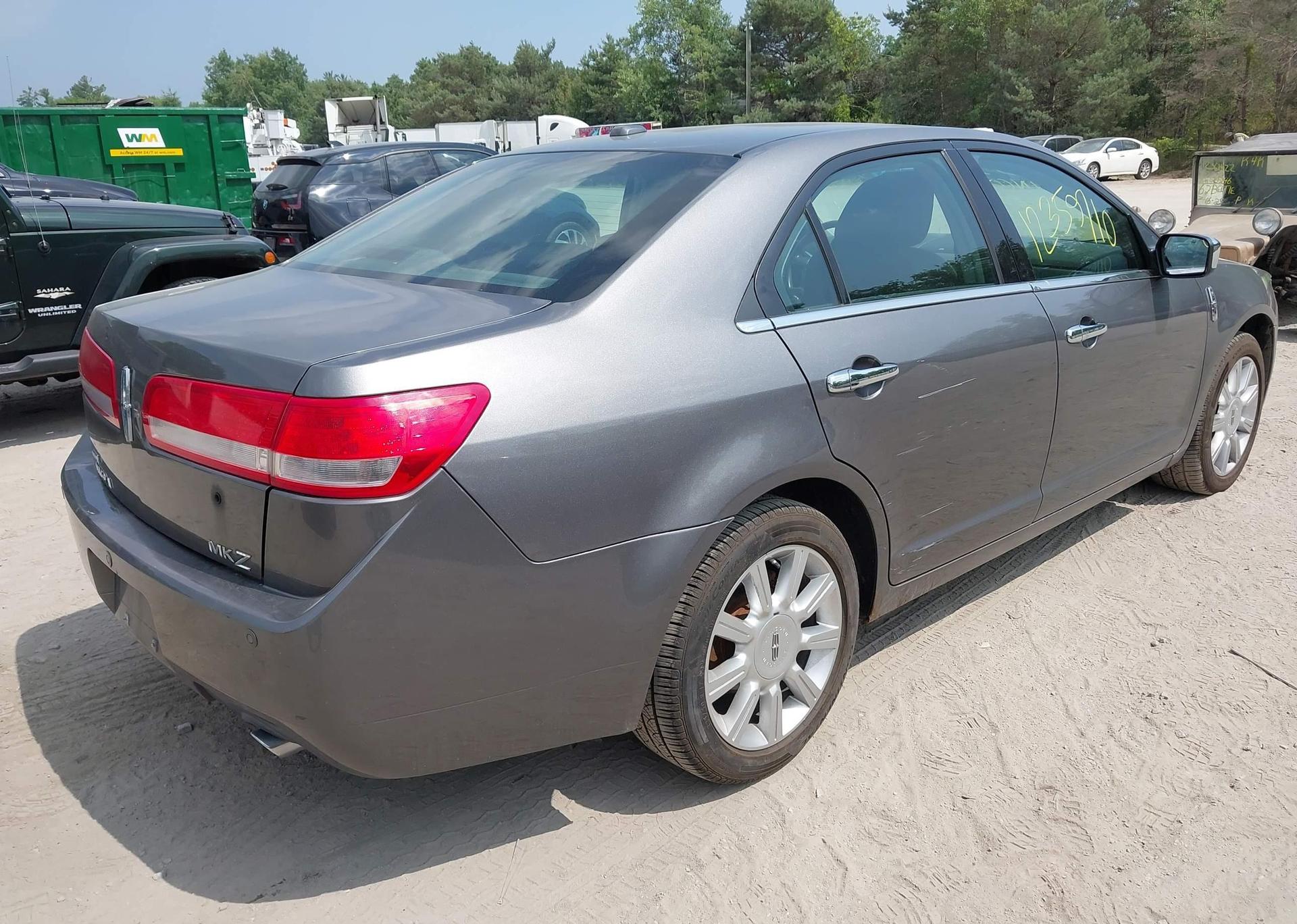 2010 LINCOLN MKZ