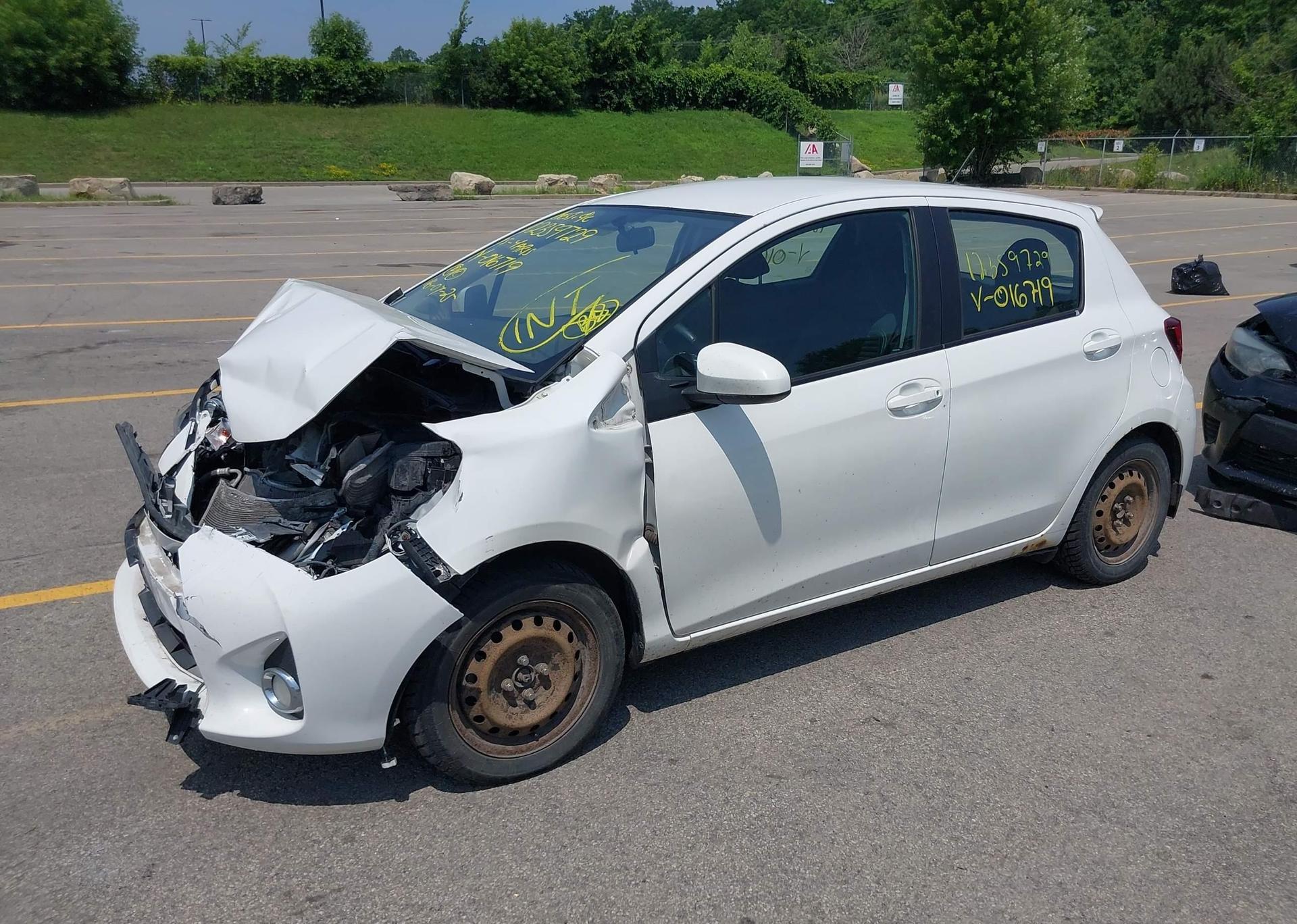 2015 TOYOTA YARIS