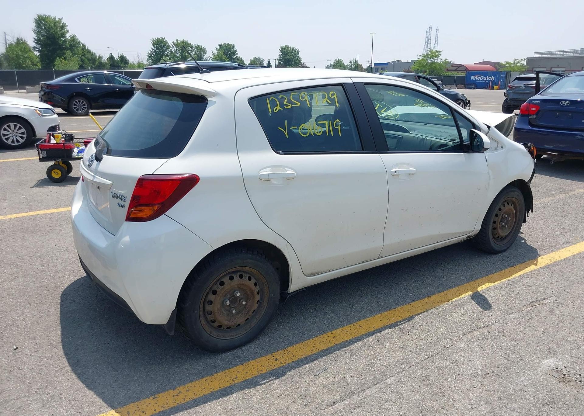 2015 TOYOTA YARIS