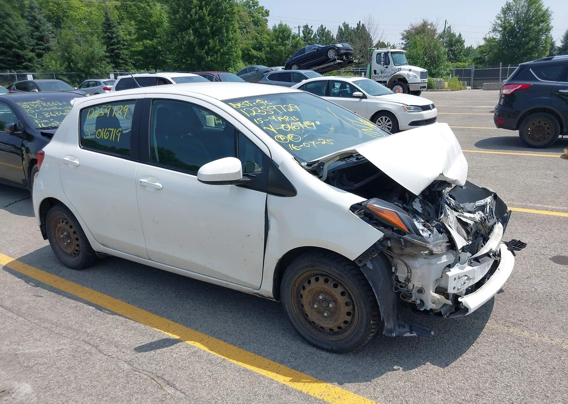 2015 TOYOTA YARIS