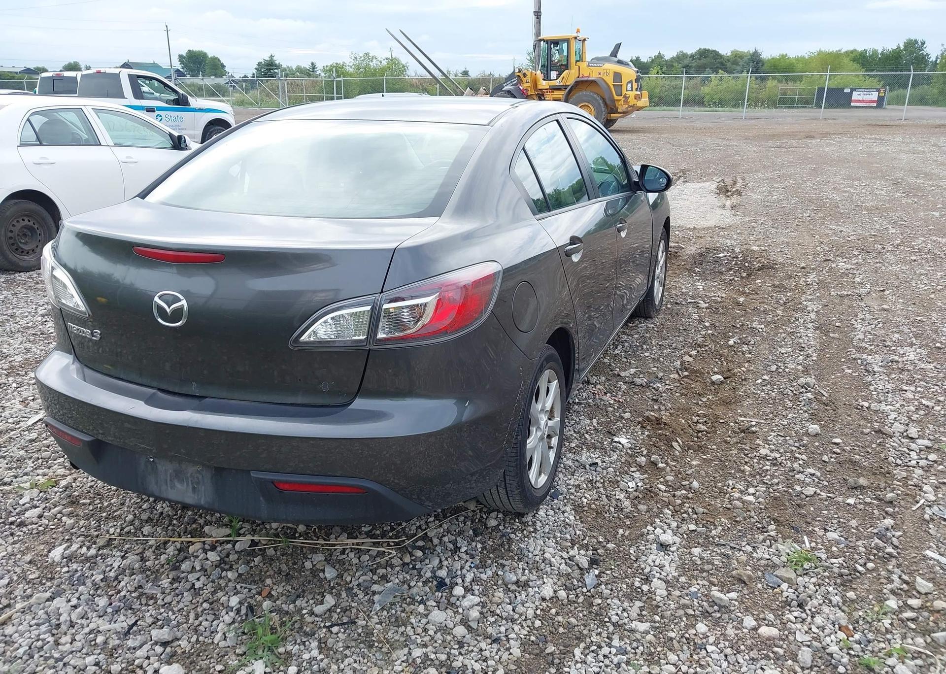 2011 MAZDA MAZDA3 GX