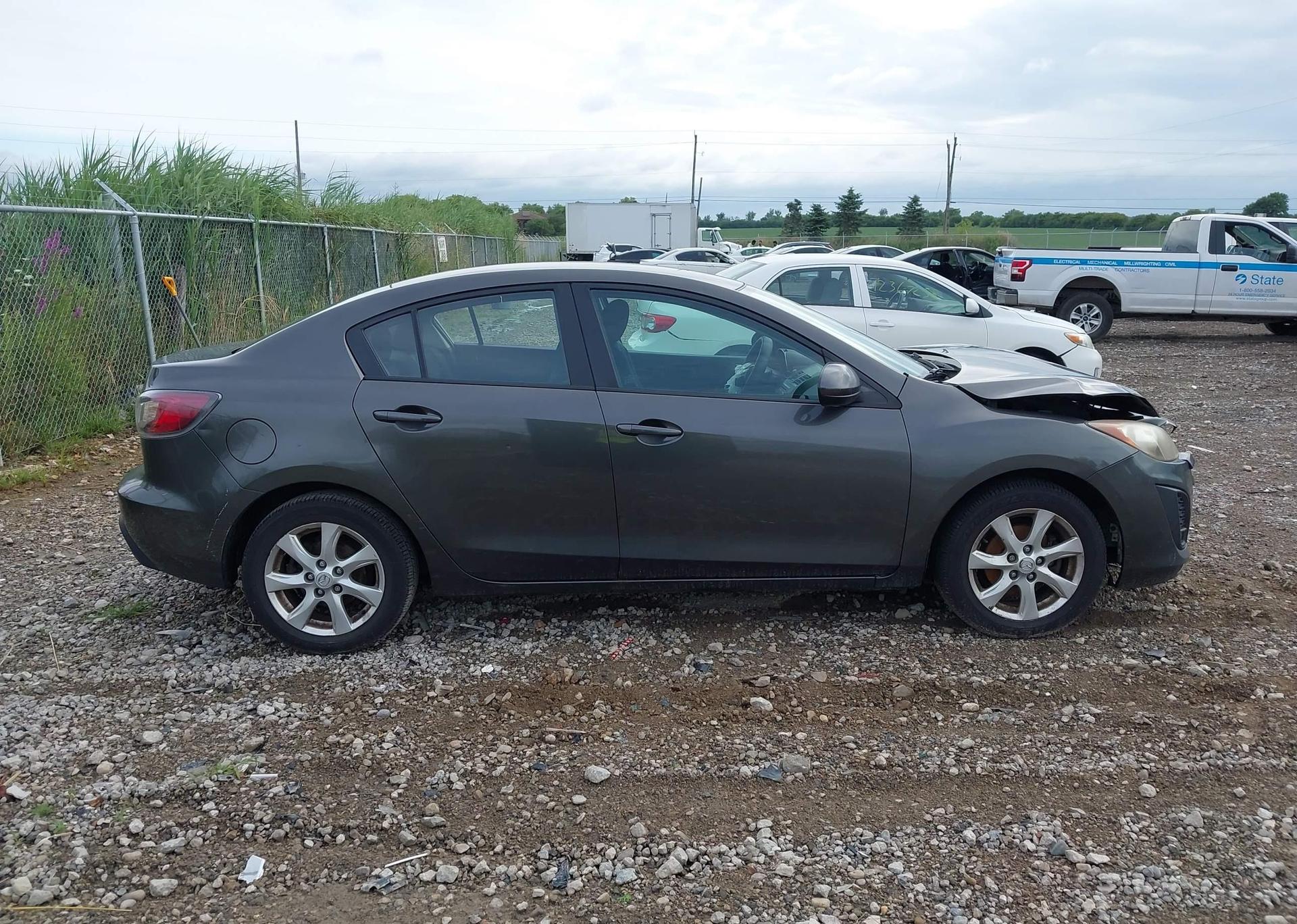 2011 MAZDA MAZDA3 GX