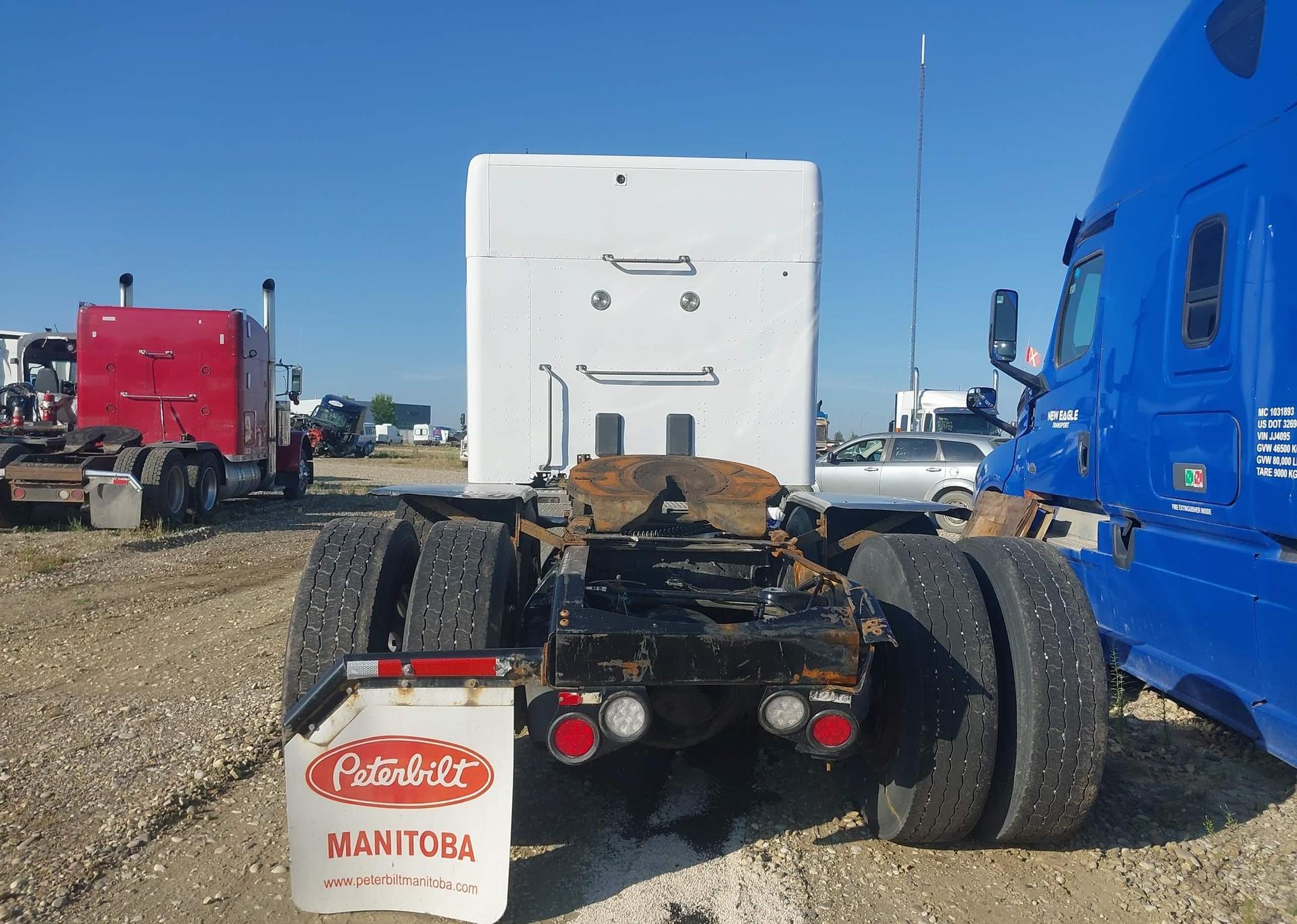 2023 PETERBILT 579