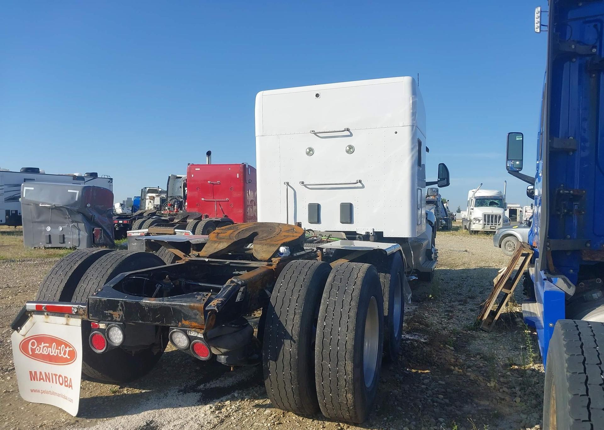 2023 PETERBILT 579