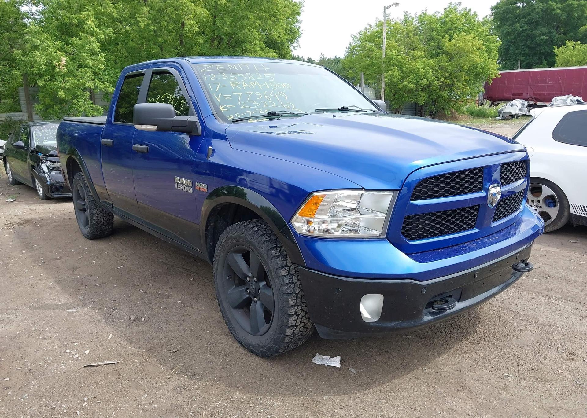 2017 RAM 1500 SLT