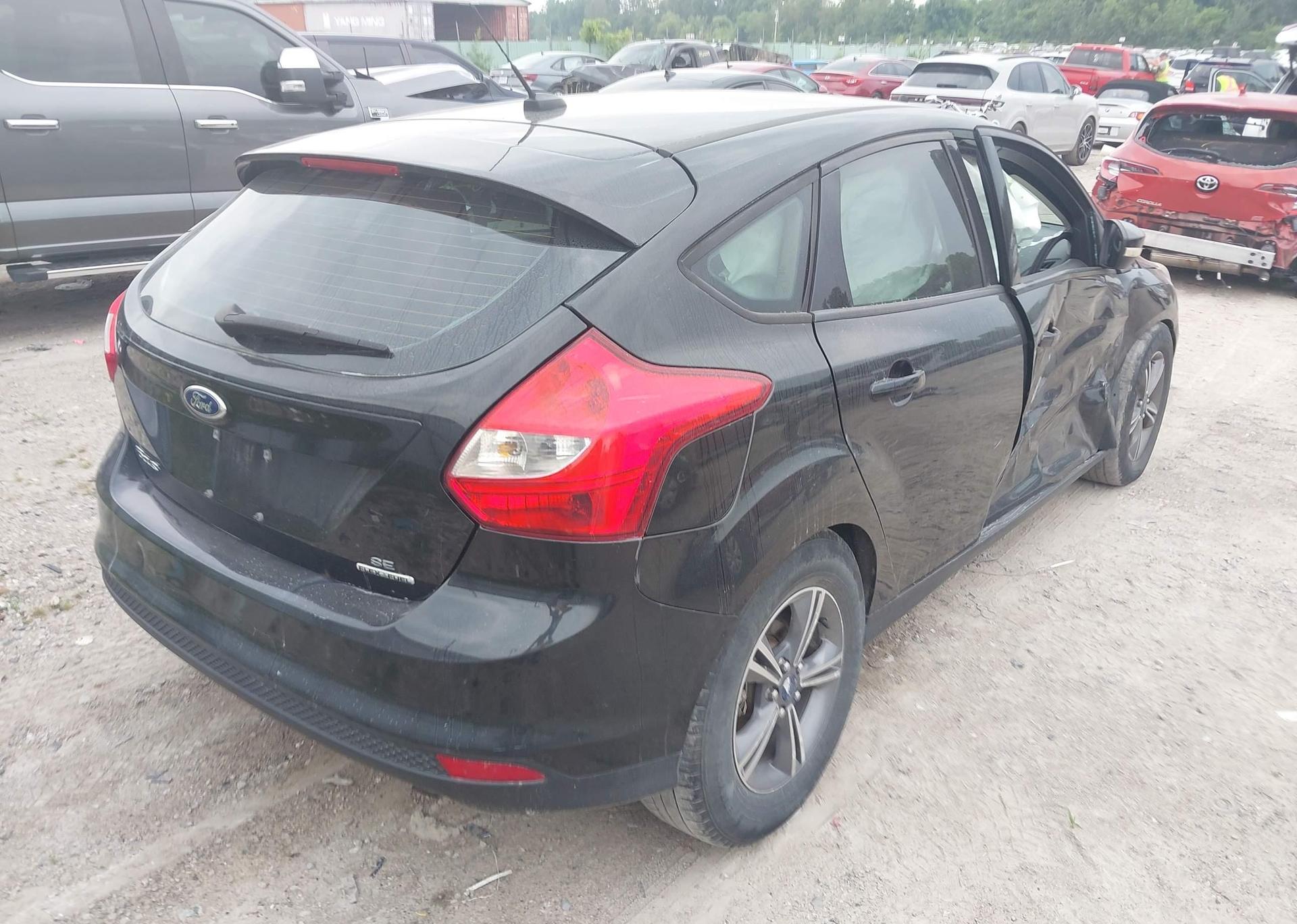 2014 FORD FOCUS SE