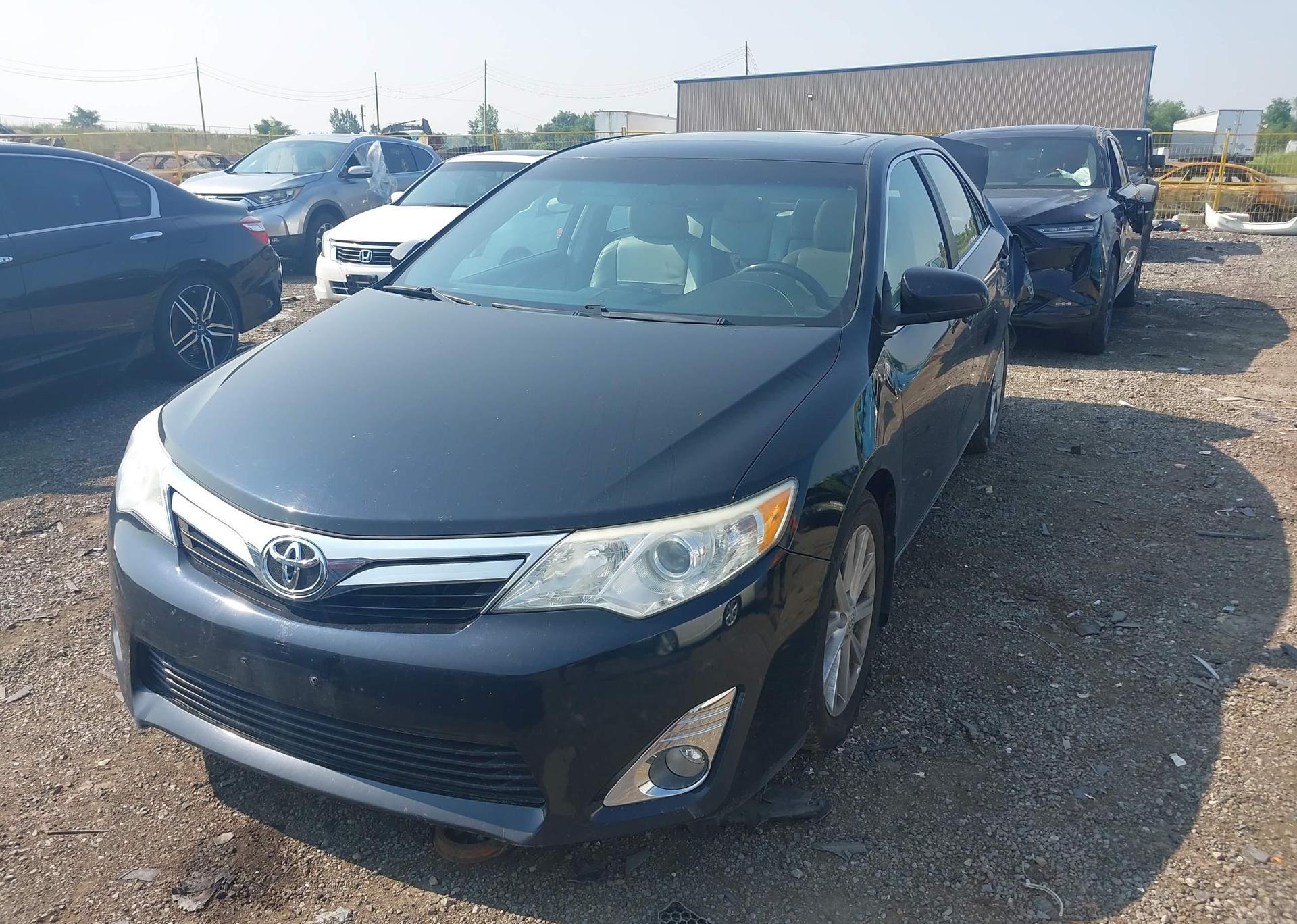 2012 TOYOTA CAMRY XLE V6