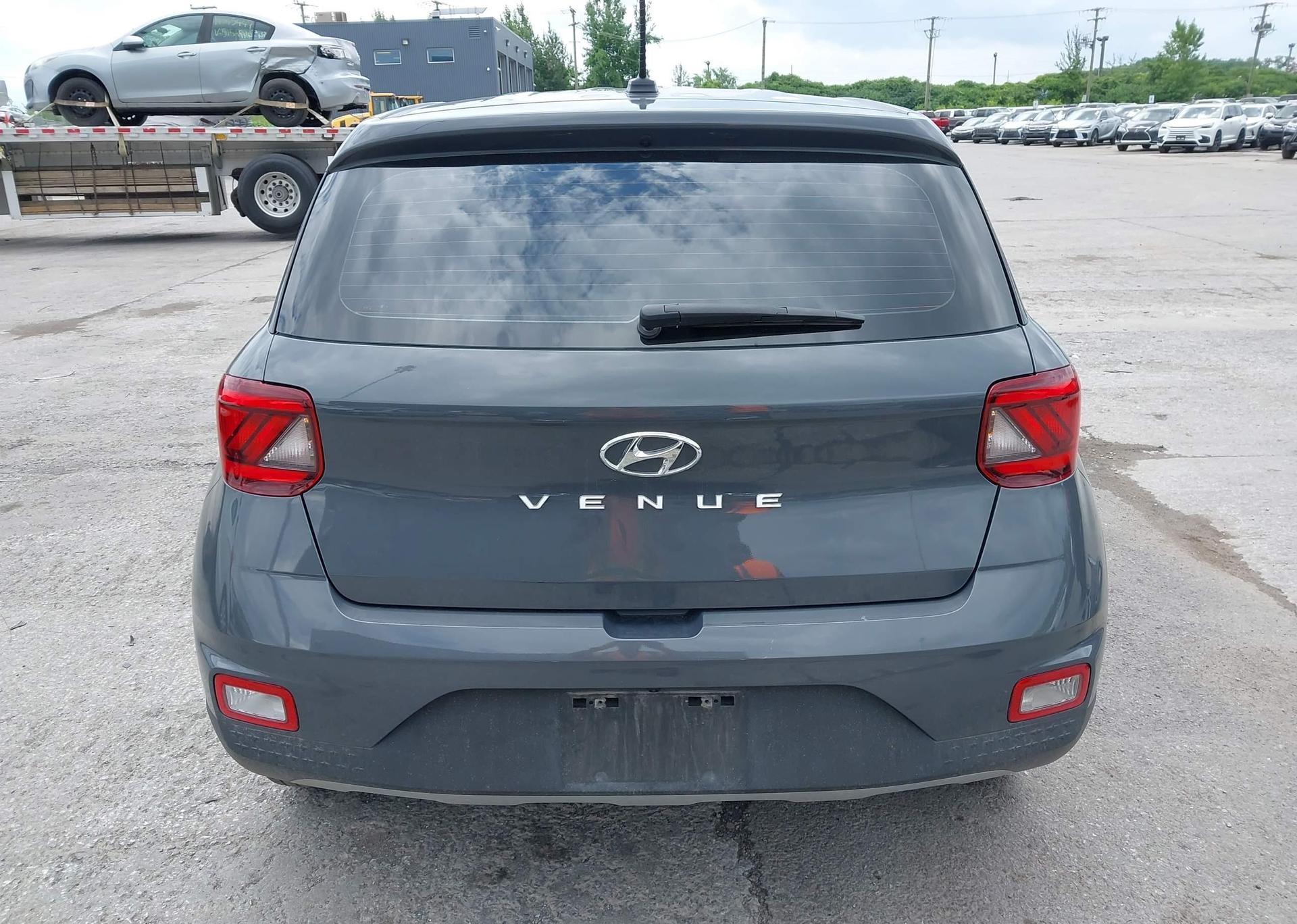 2024 HYUNDAI VENUE