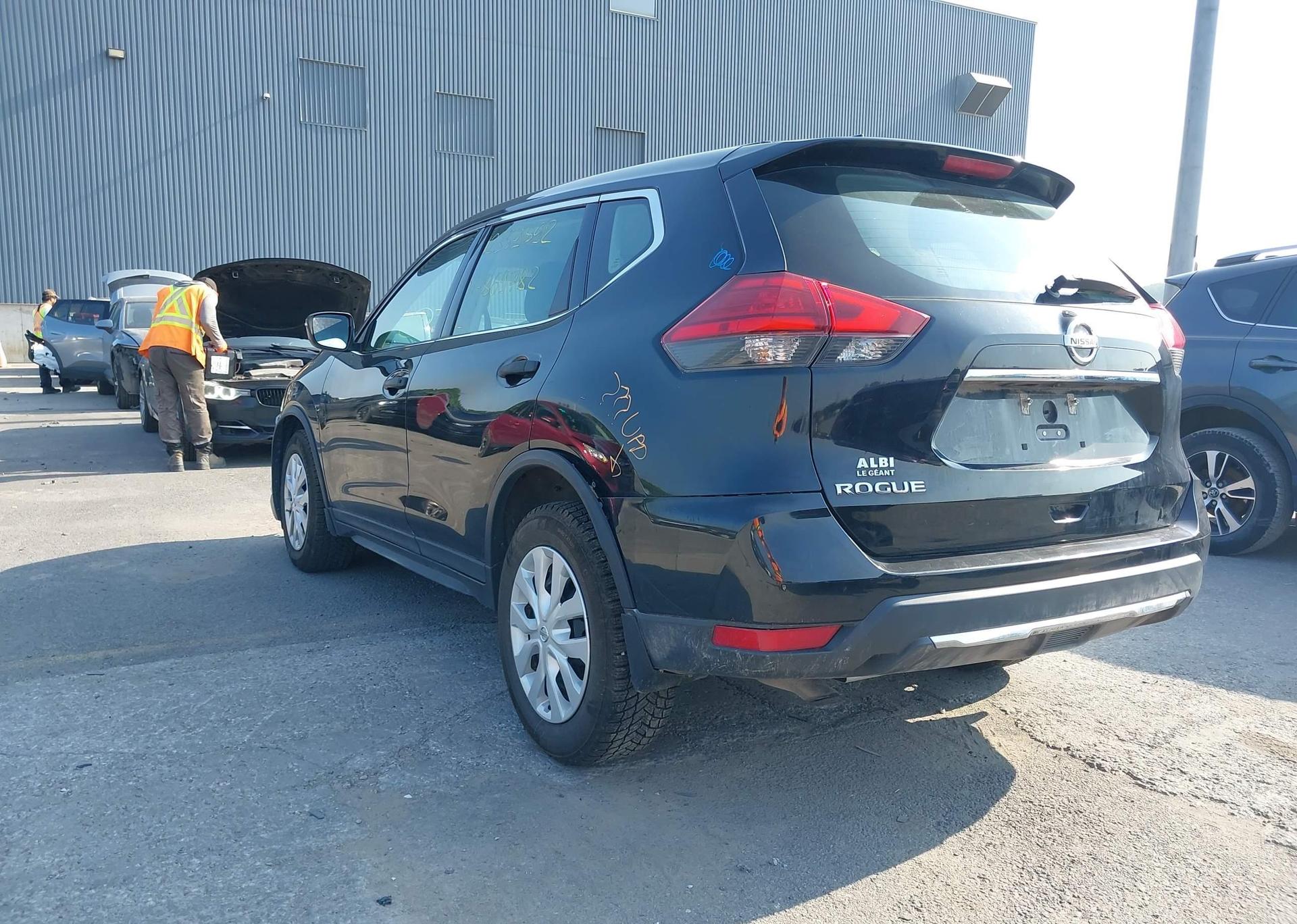 2017 NISSAN ROGUE S