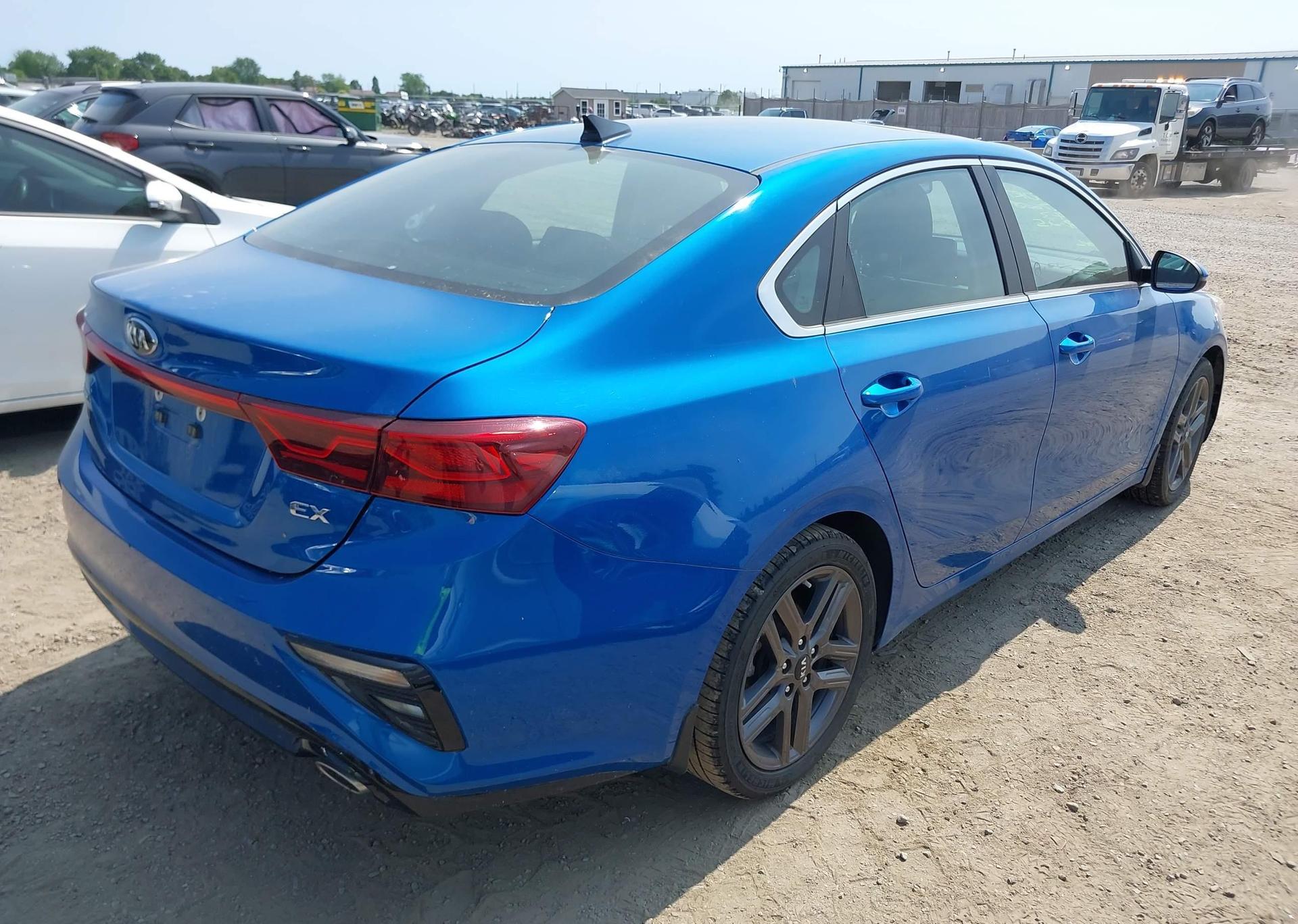2021 KIA FORTE EX