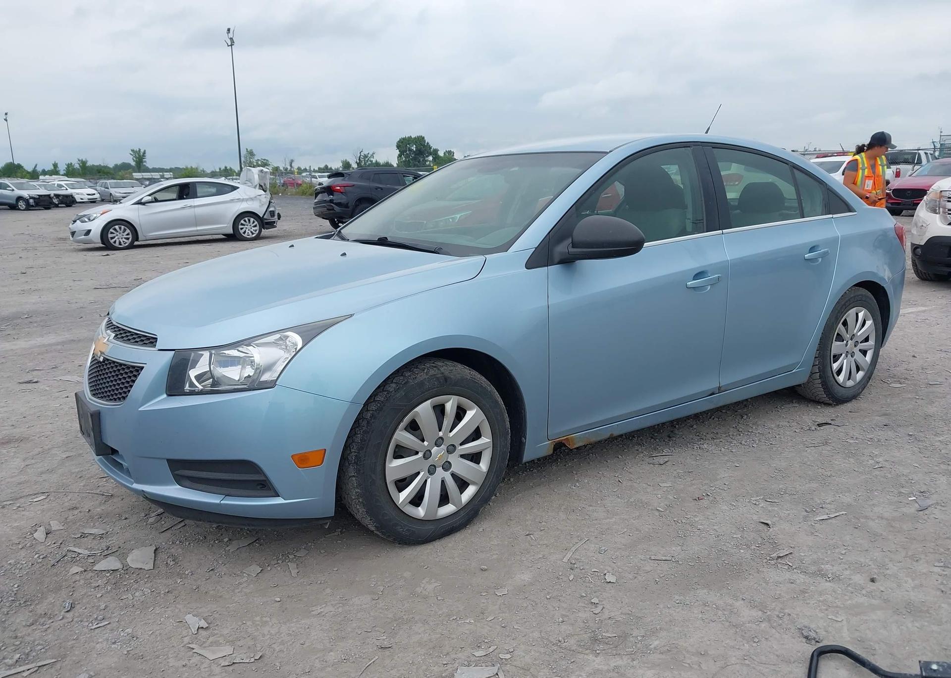2011 CHEVROLET CRUZE LS