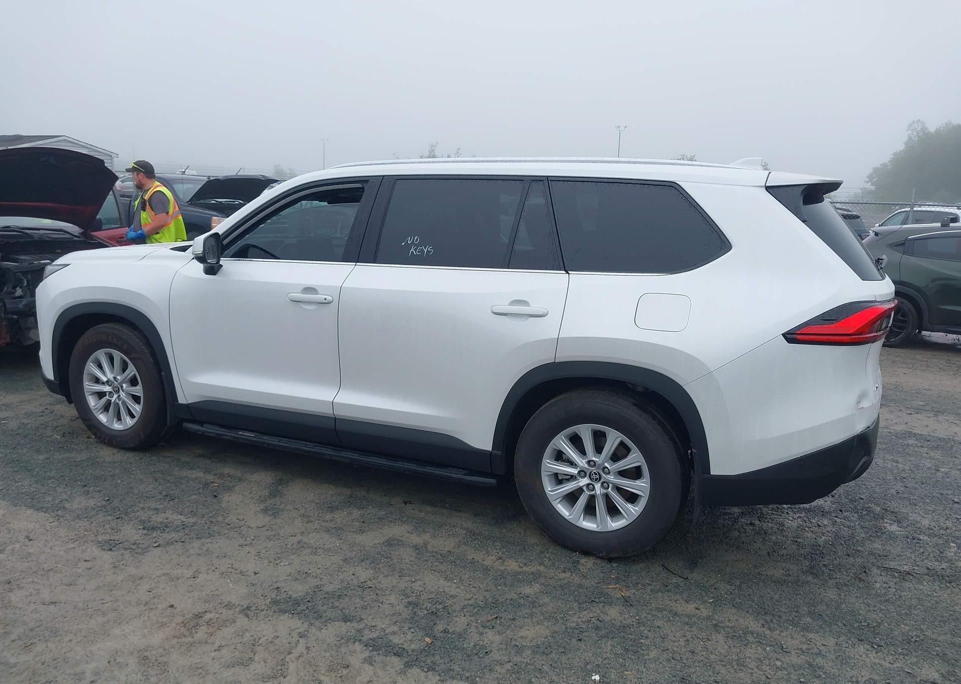 2024 TOYOTA GRAND HIGHLANDER XLE