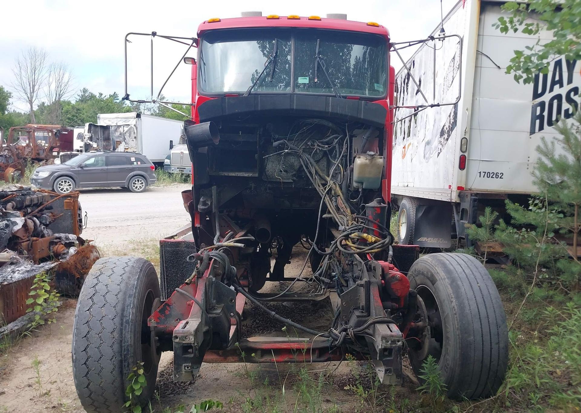 2003 KENWORTH CONSTRUCTION T800