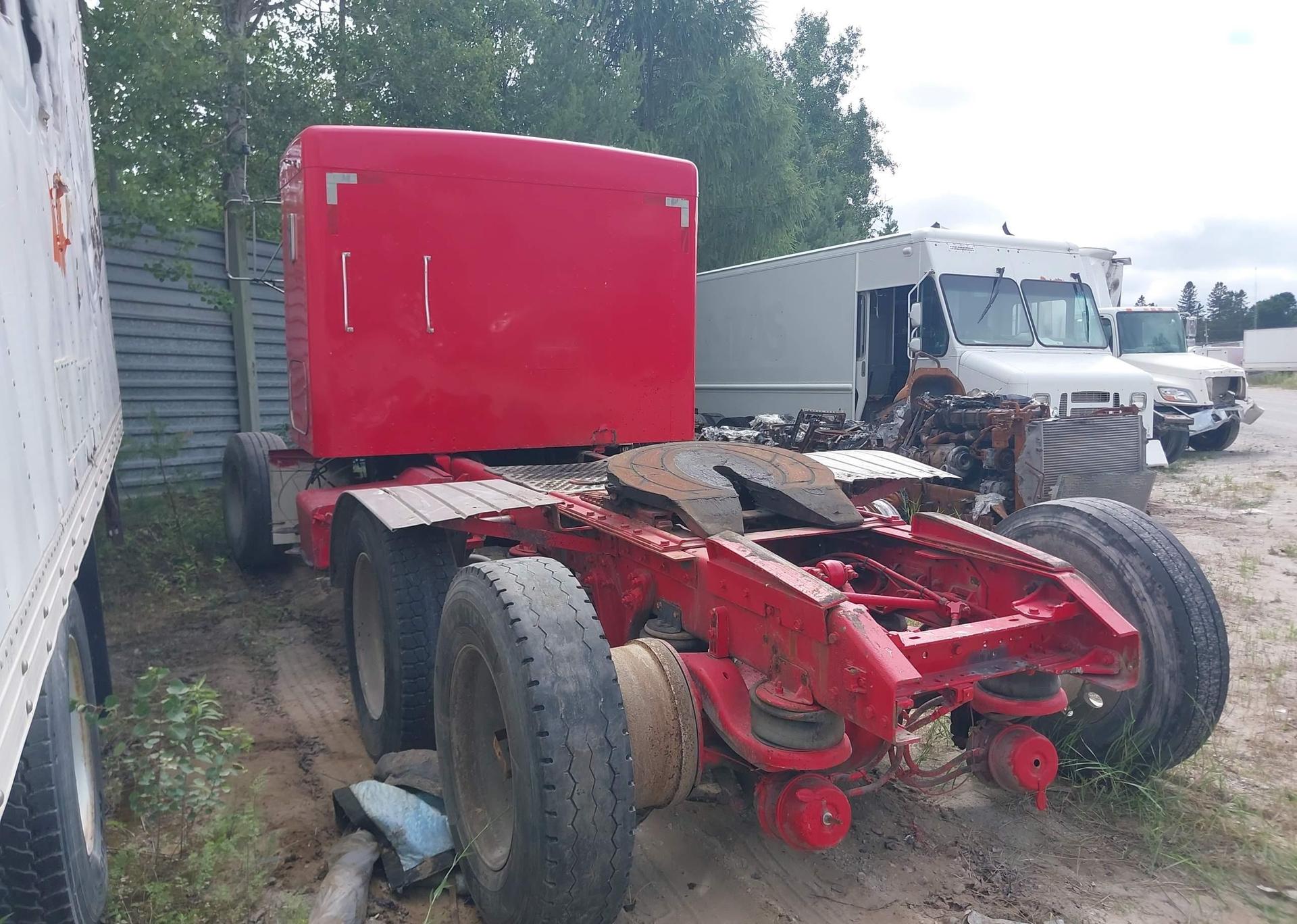 2003 KENWORTH CONSTRUCTION T800