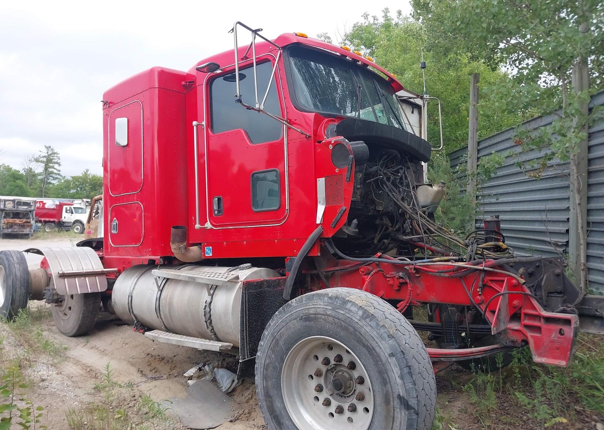 2003 KENWORTH CONSTRUCTION T800
