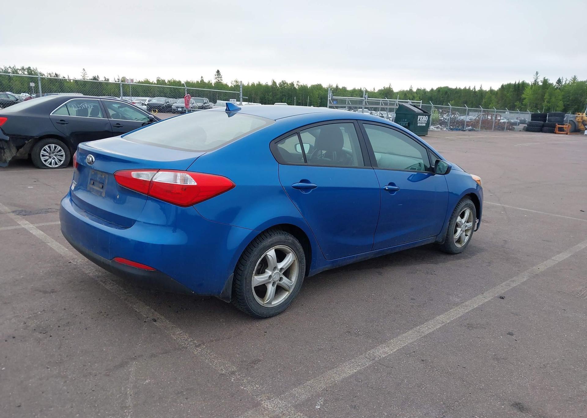 2014 KIA FORTE LX