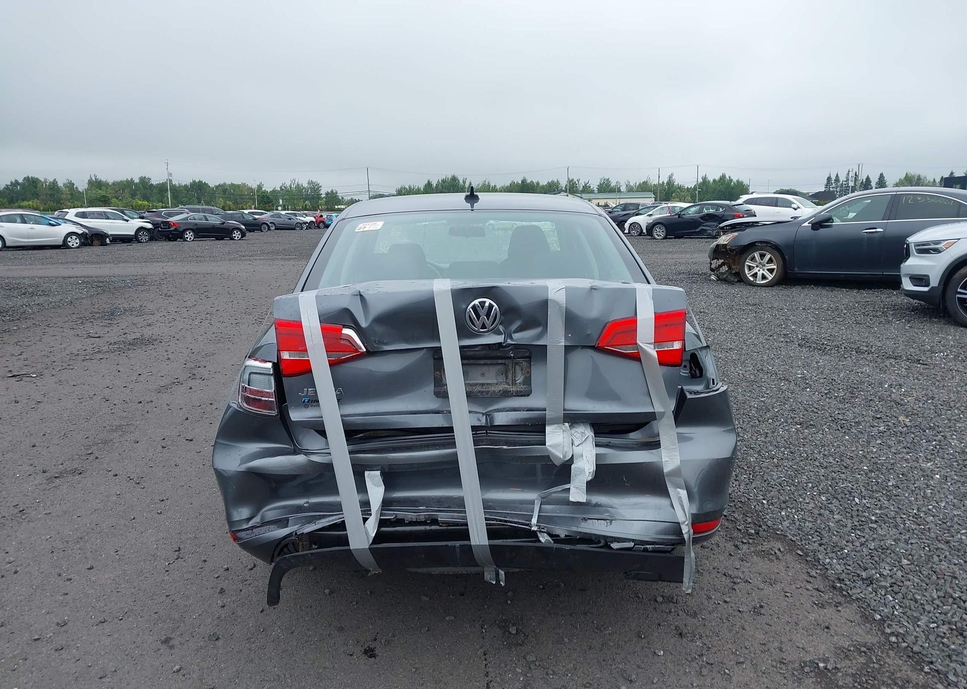 2015 VOLKSWAGEN JETTA S