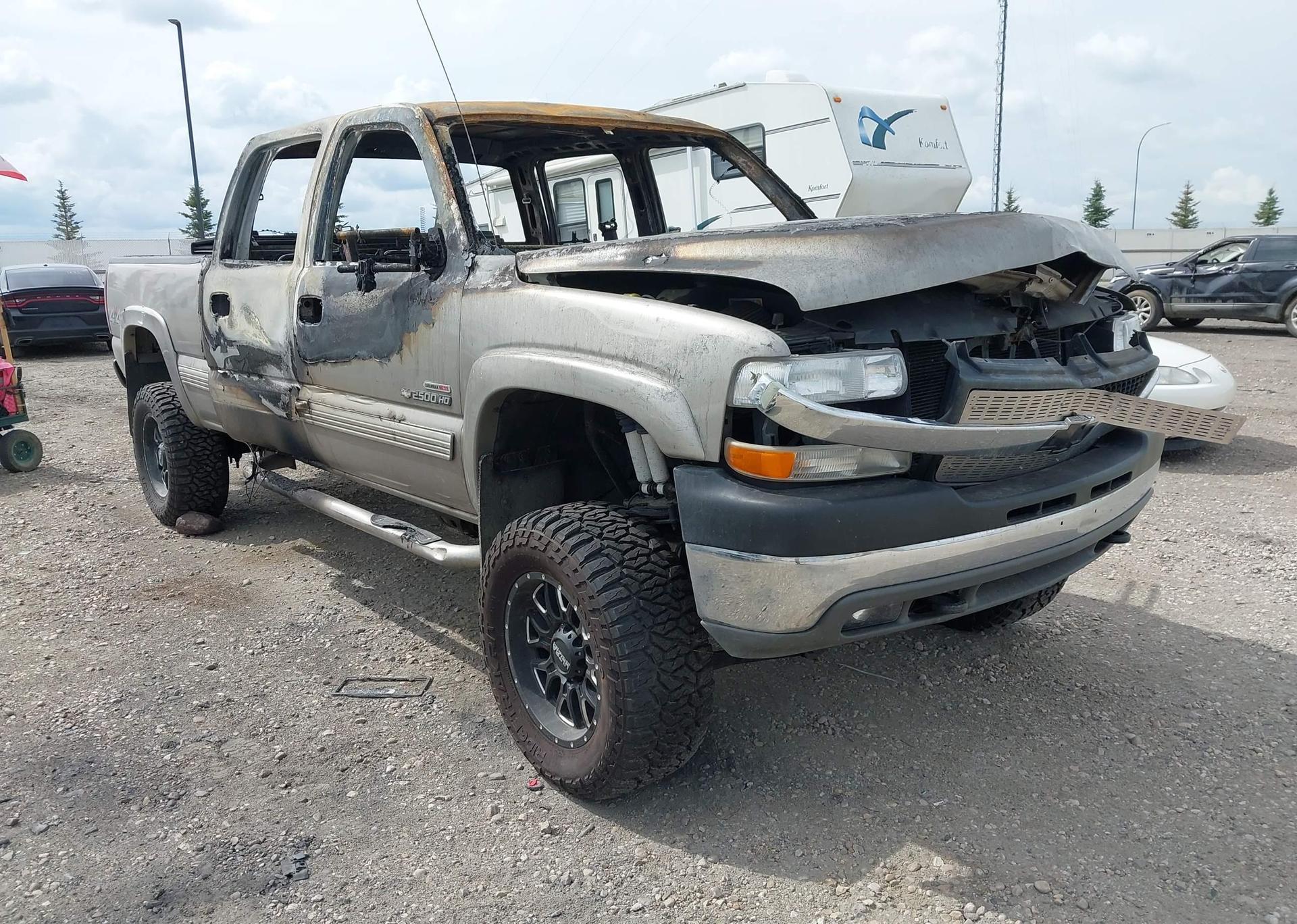 2002 CHEVROLET SILVERADO 2500HD LS