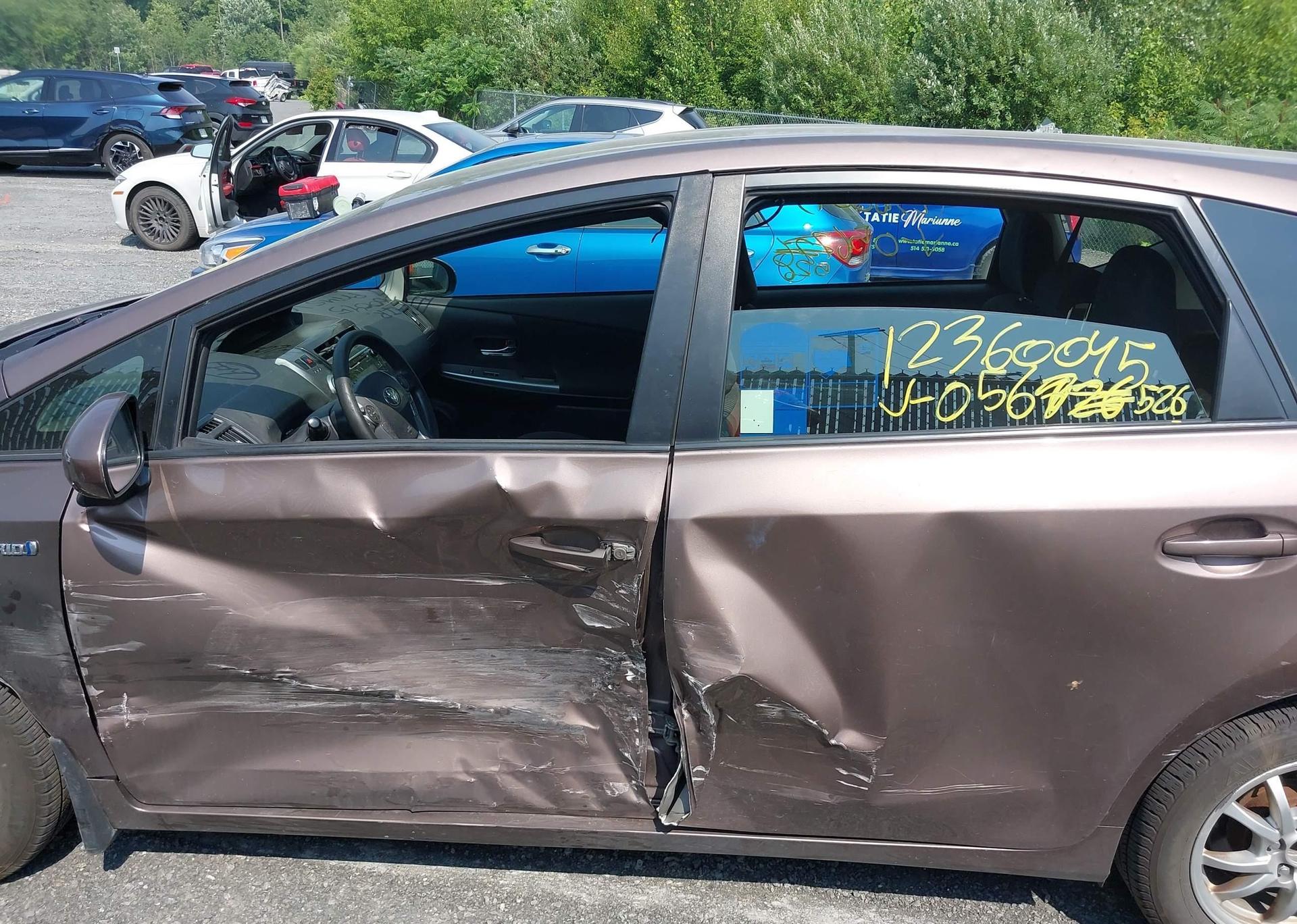 2017 TOYOTA PRIUS