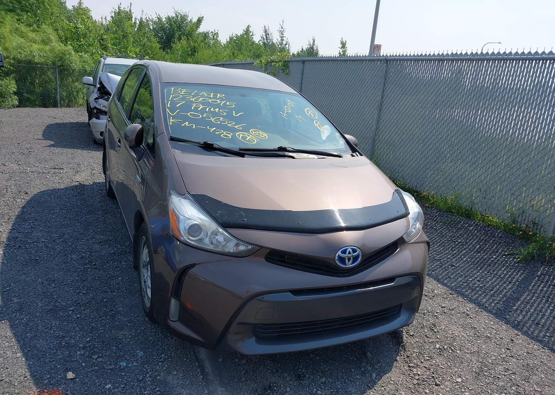 2017 TOYOTA PRIUS