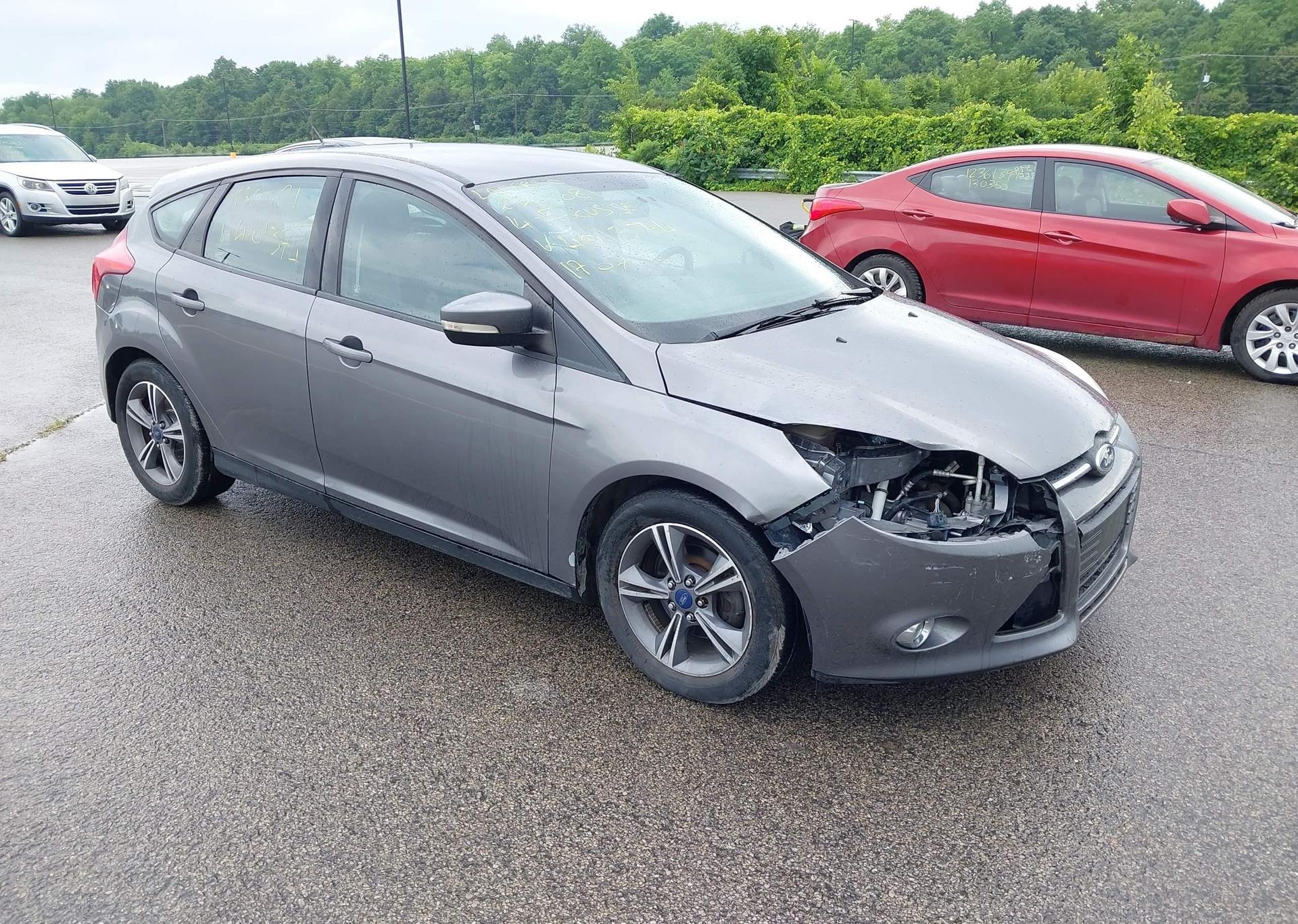 2014 FORD FOCUS SE
