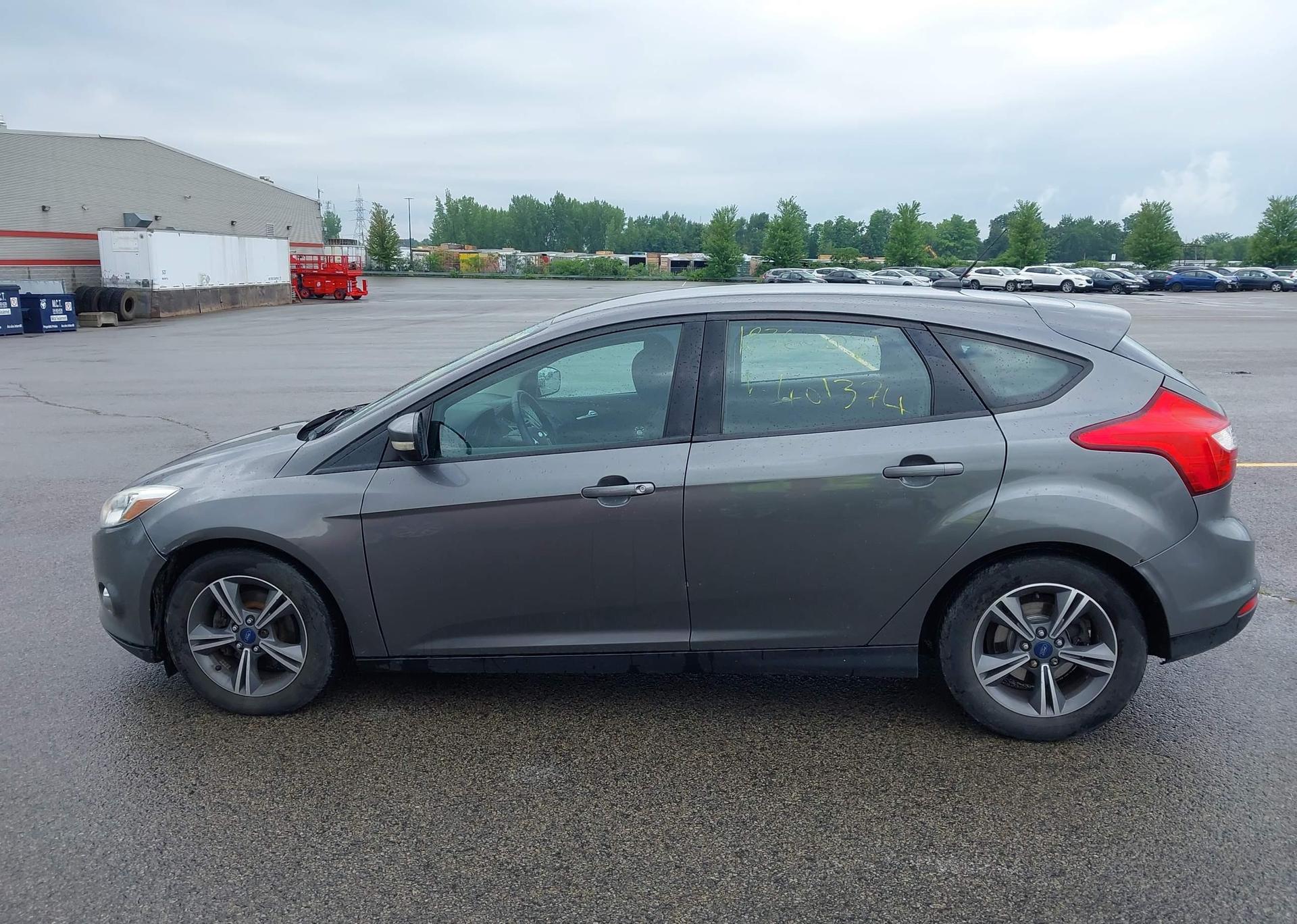 2014 FORD FOCUS SE