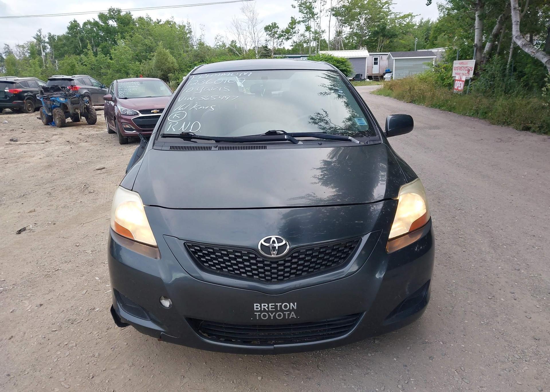 2010 TOYOTA YARIS