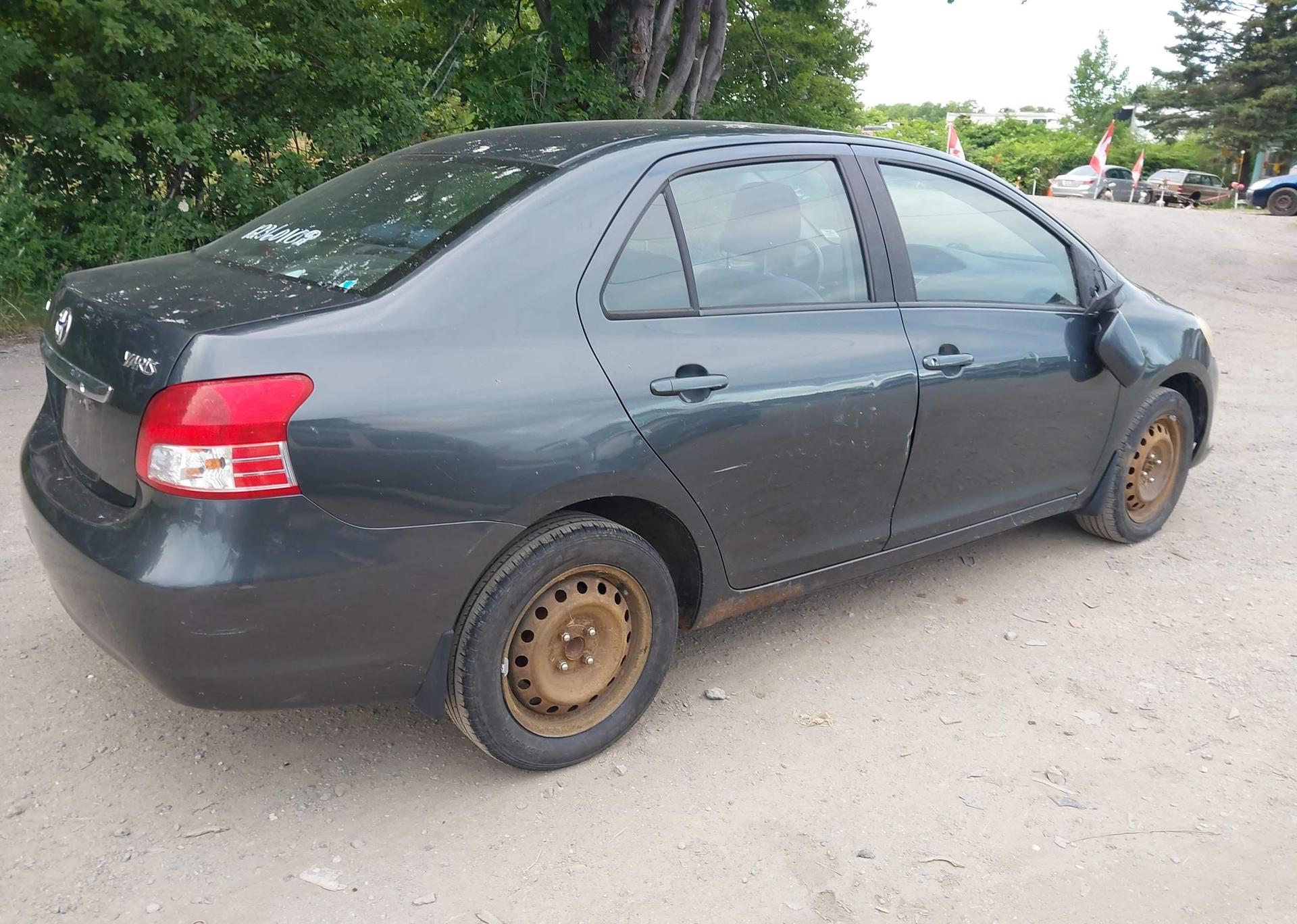 2010 TOYOTA YARIS