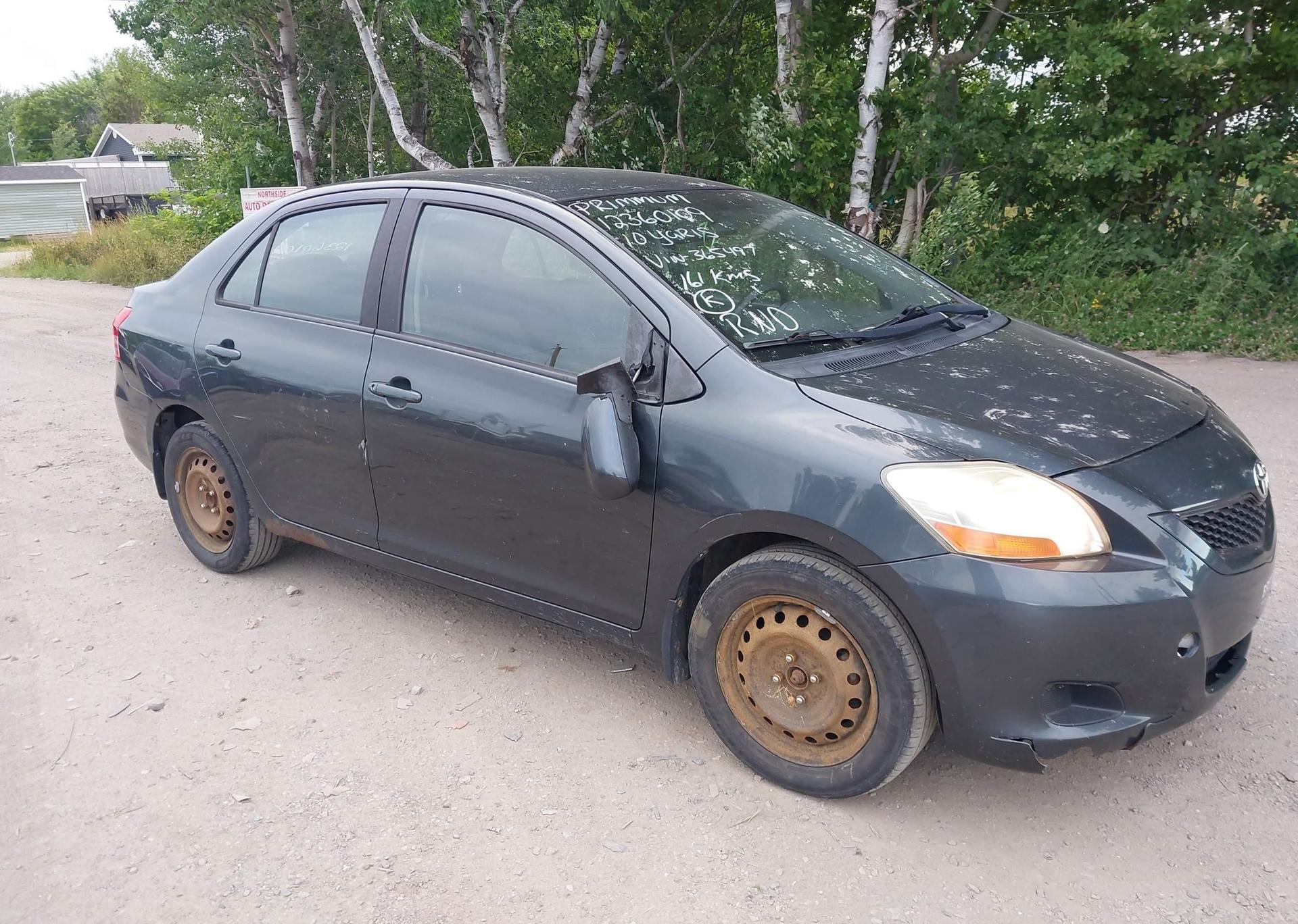 2010 TOYOTA YARIS